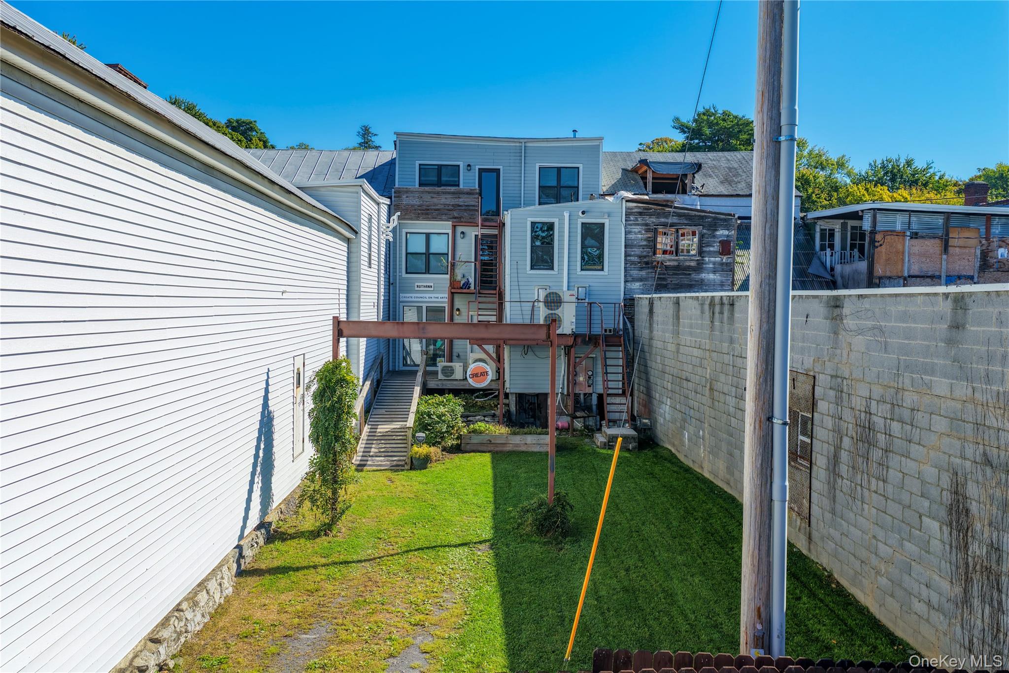 453 Main Street – For Sale photo 38