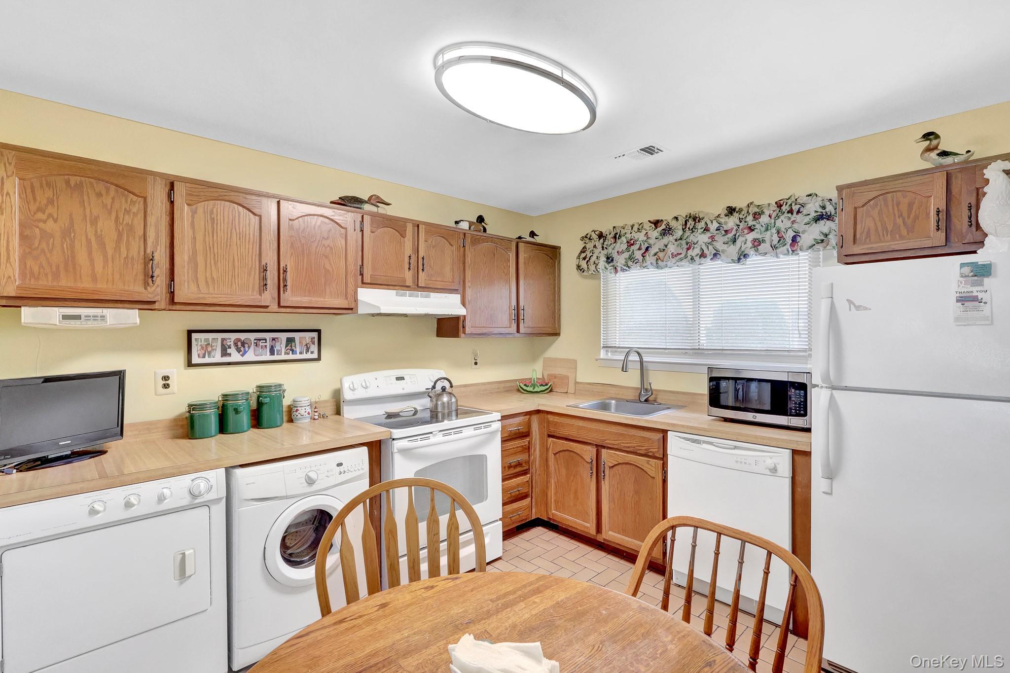 650 Newbridge Road, Unit #53 photo 9