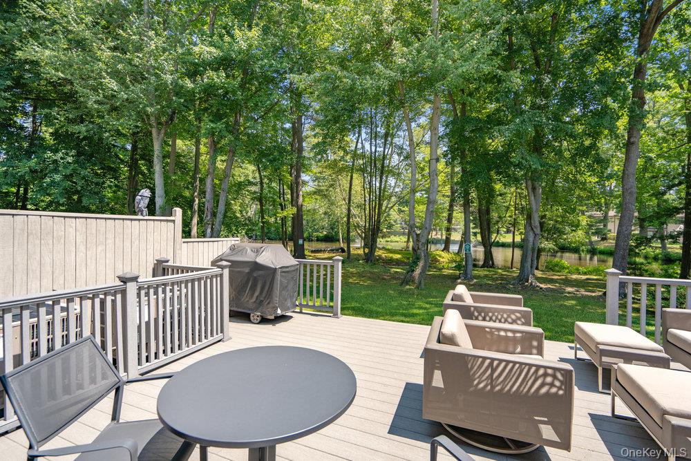 10 Pond View Court – For Sale photo 36