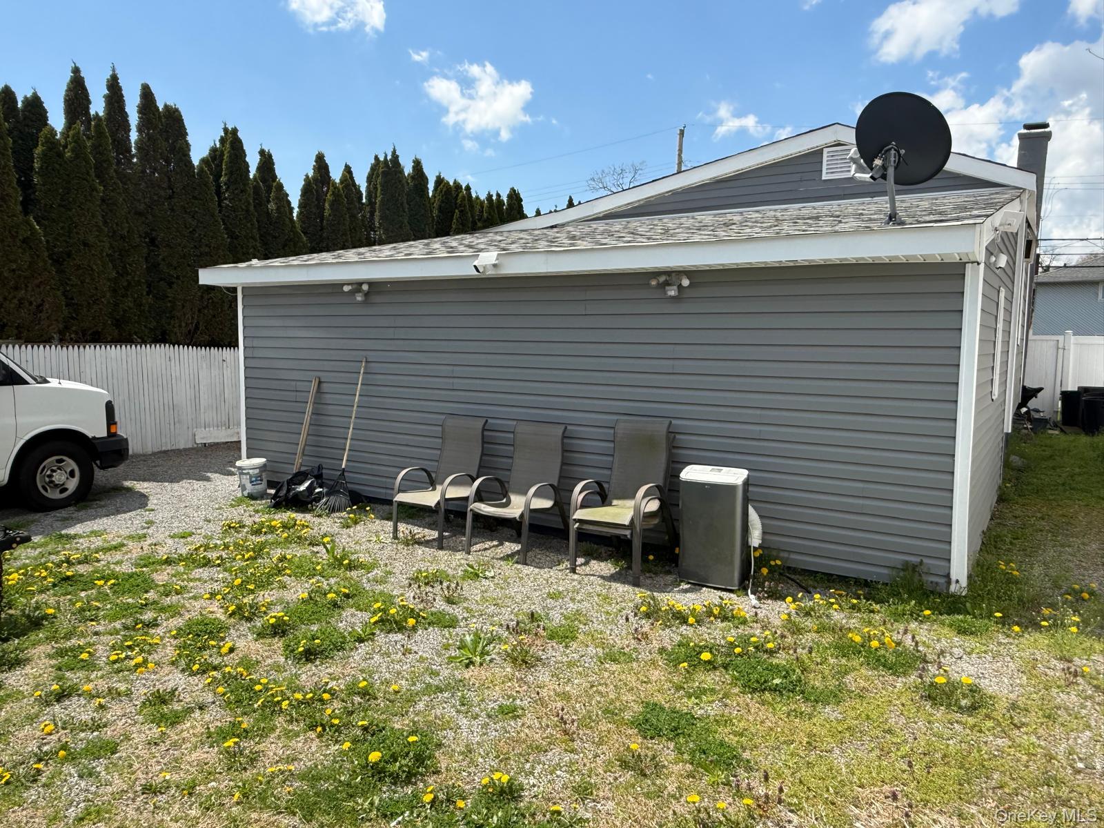 354 Beachview Street – For Sale photo 7