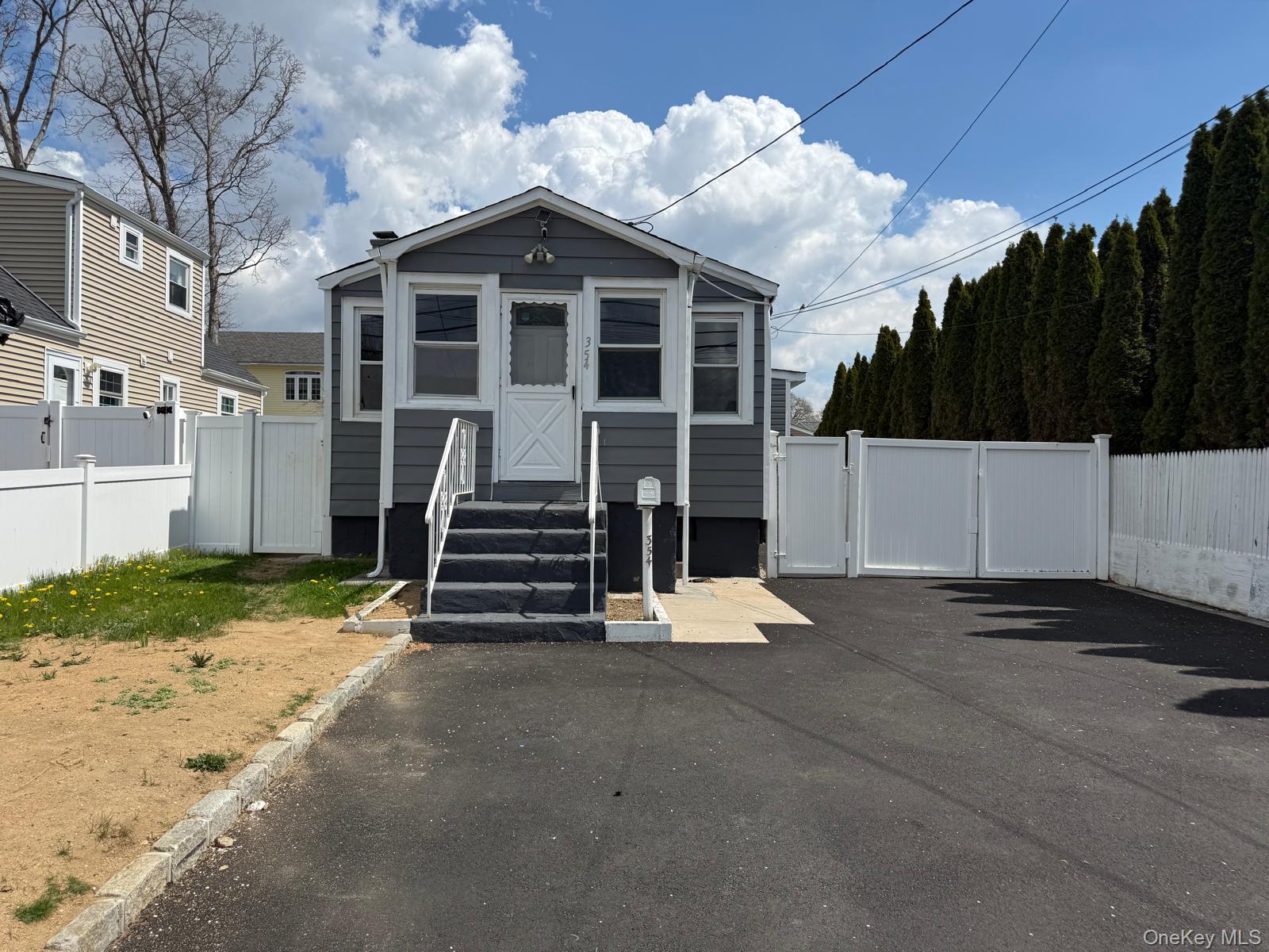 354 Beachview Street – For Sale photo 3