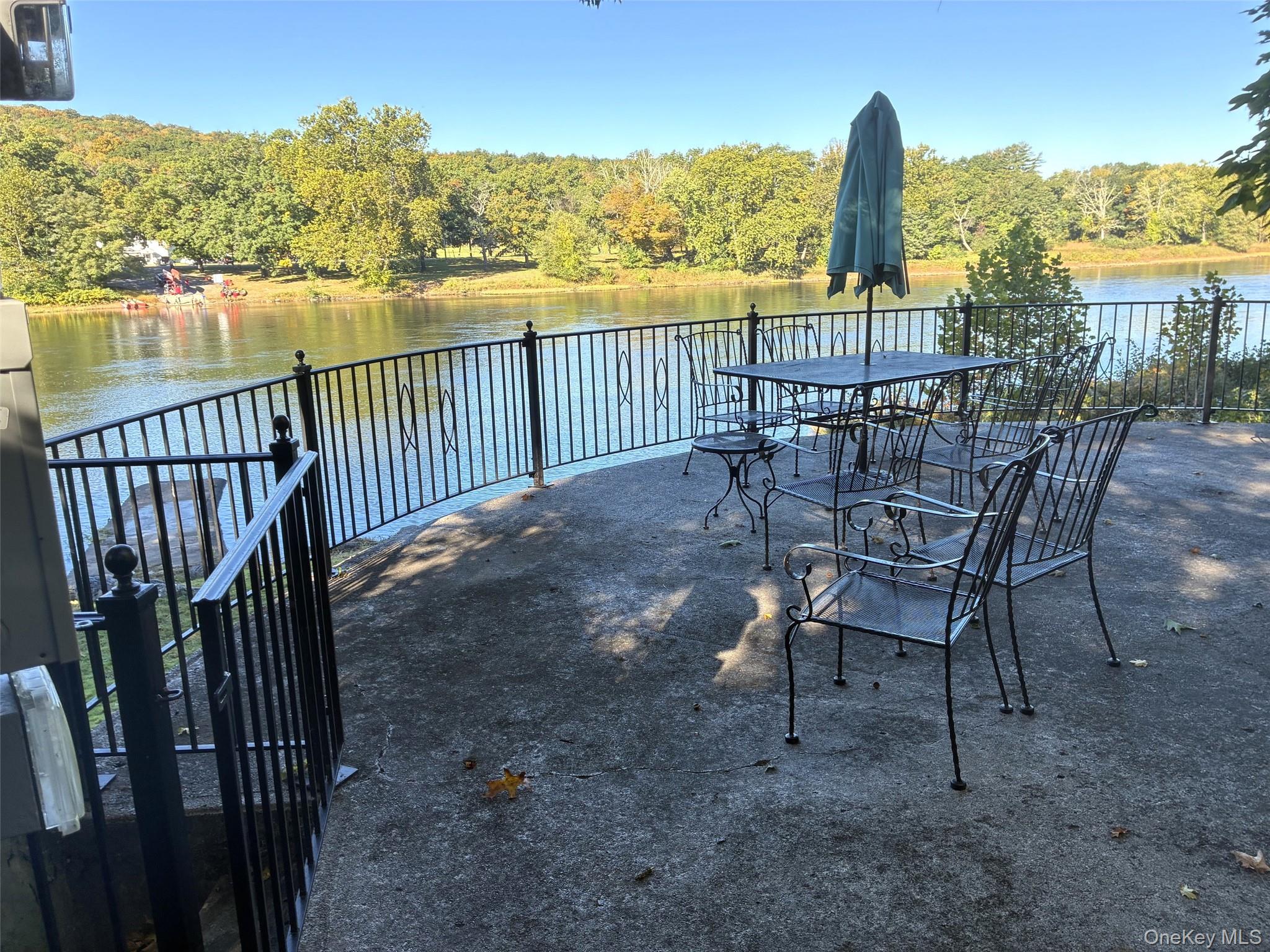 271 W Main Street – For Sale photo 12