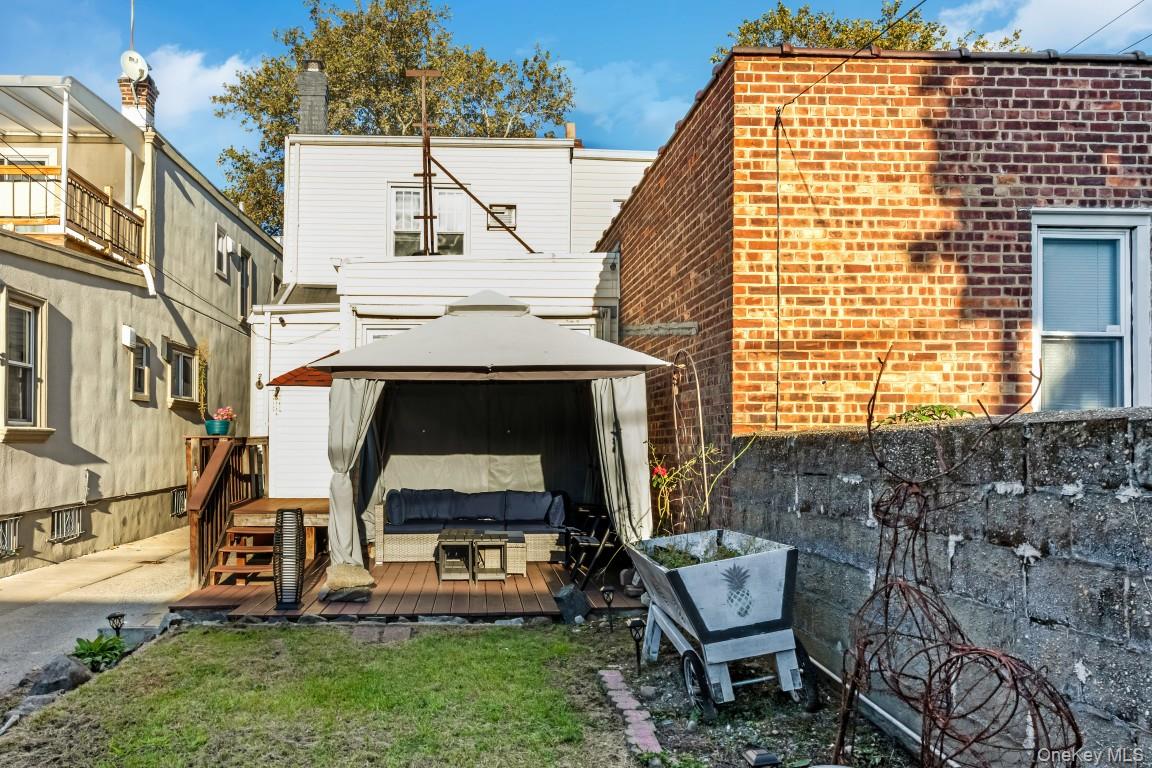 78-22 79th Lane – For Sale photo 22