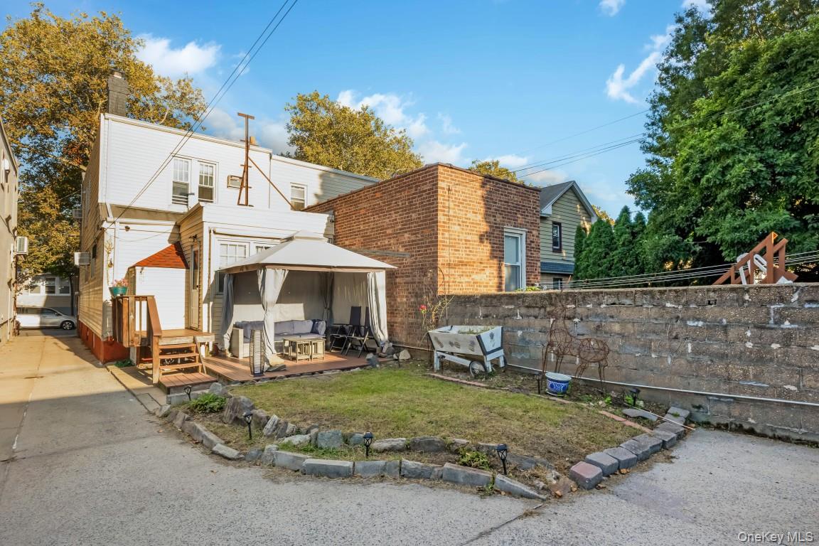 78-22 79th Lane – For Sale photo 24