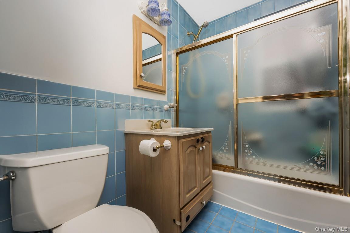 78-22 79th Lane – For Sale photo 19
