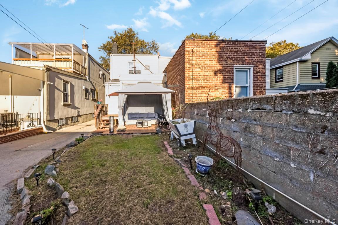 78-22 79th Lane – For Sale photo 23
