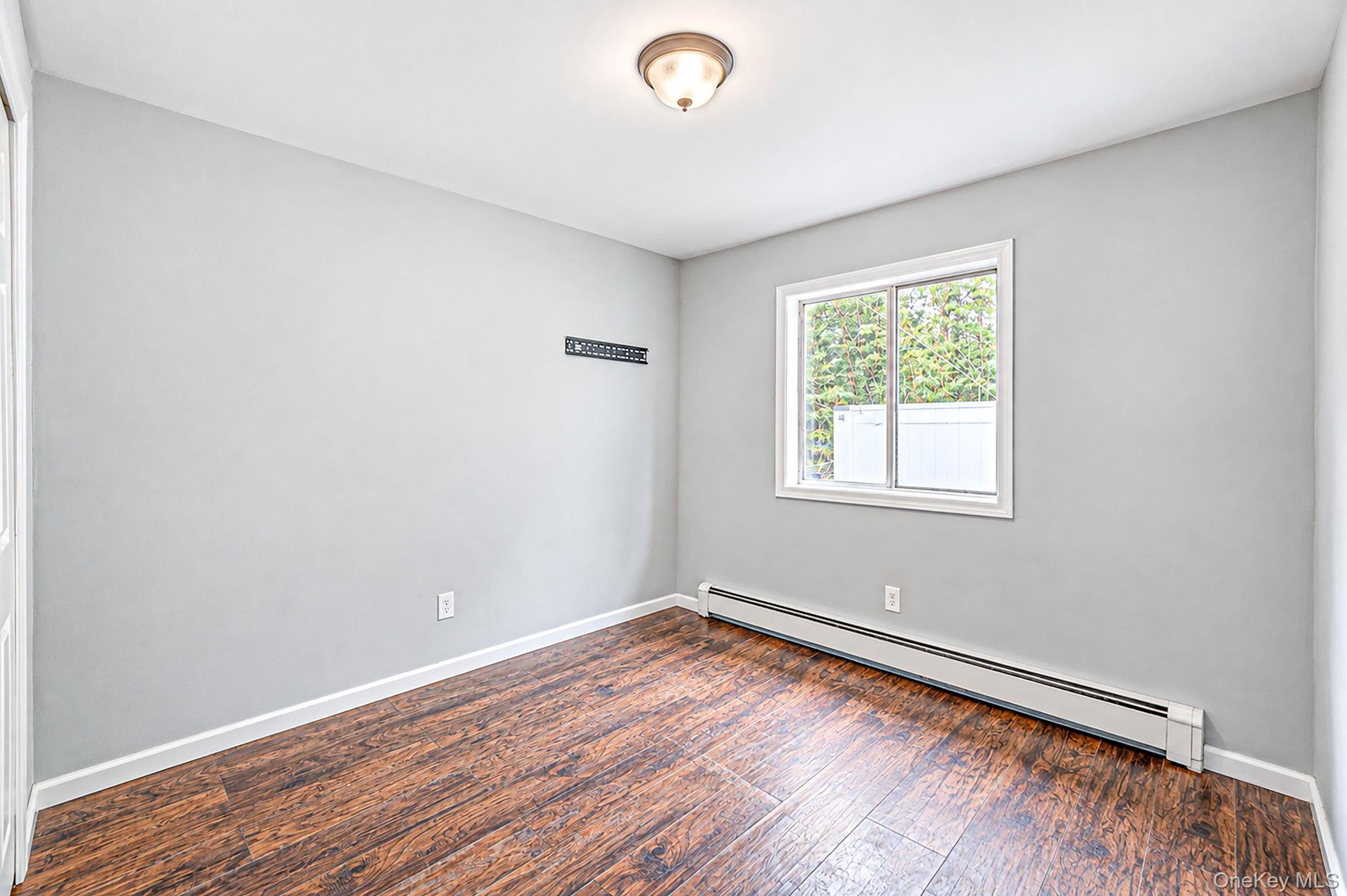 95 W Bartlett Road – For Sale photo 22