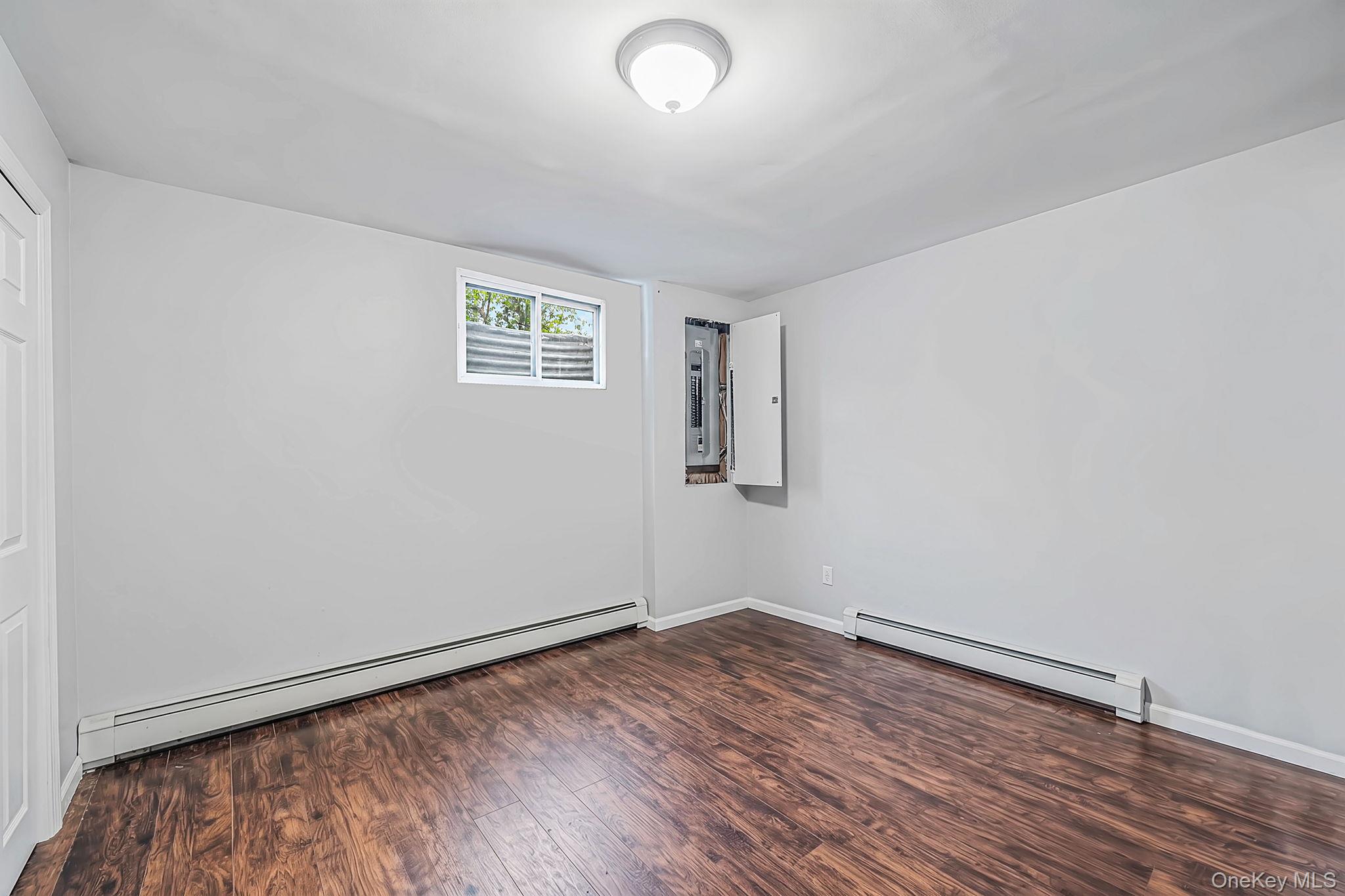 95 W Bartlett Road – For Sale photo 28