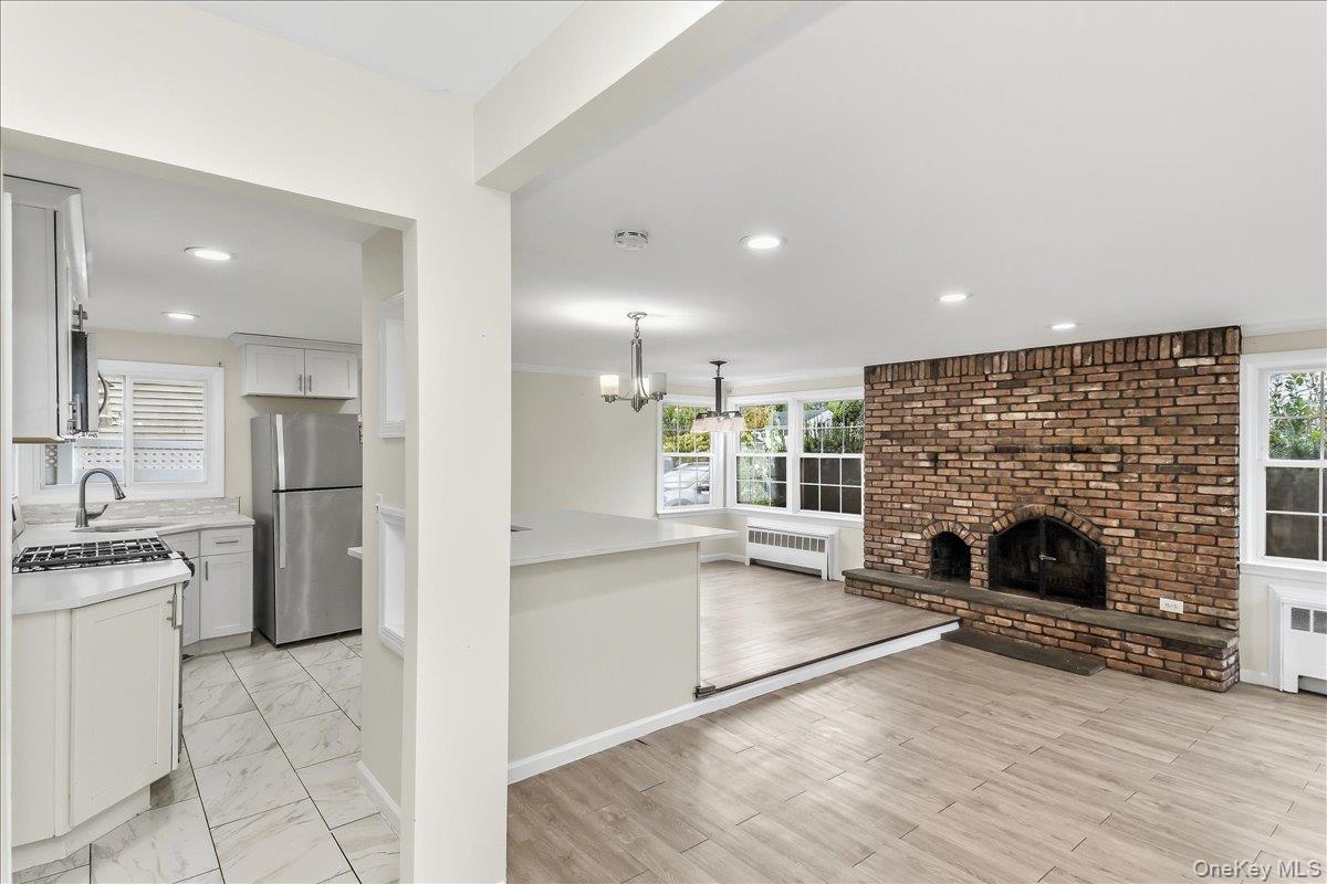 30 Jay Street – For Sale photo 3