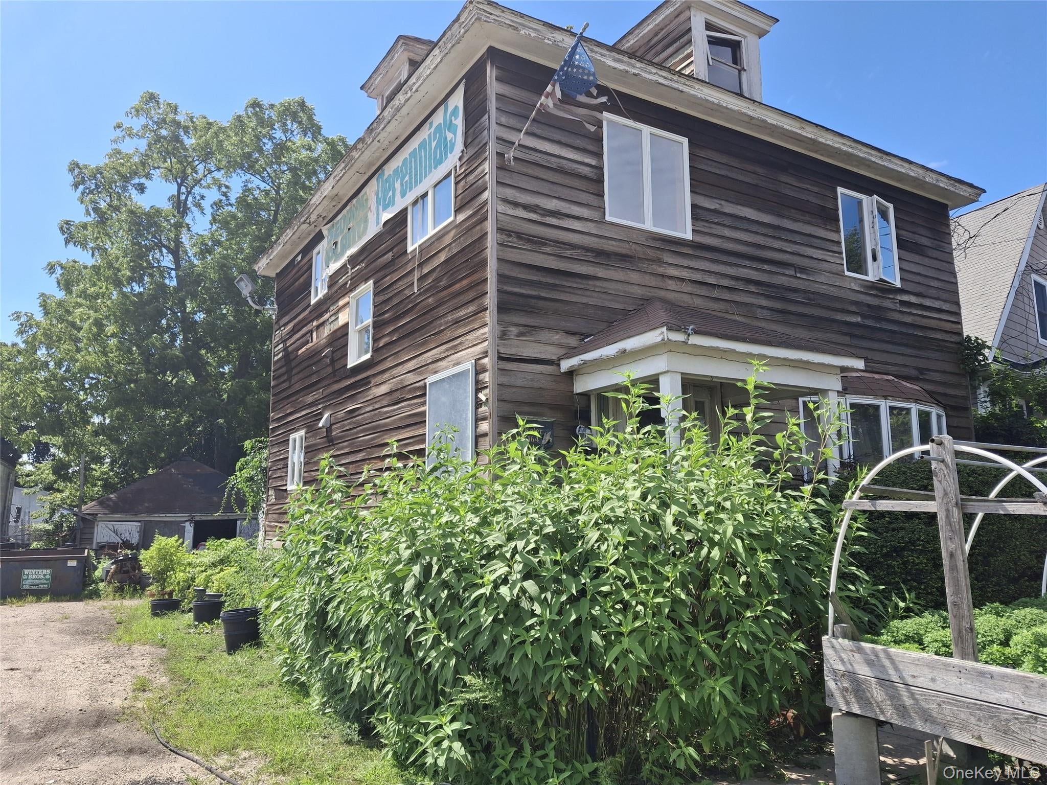 164 little east neck rd – For Sale