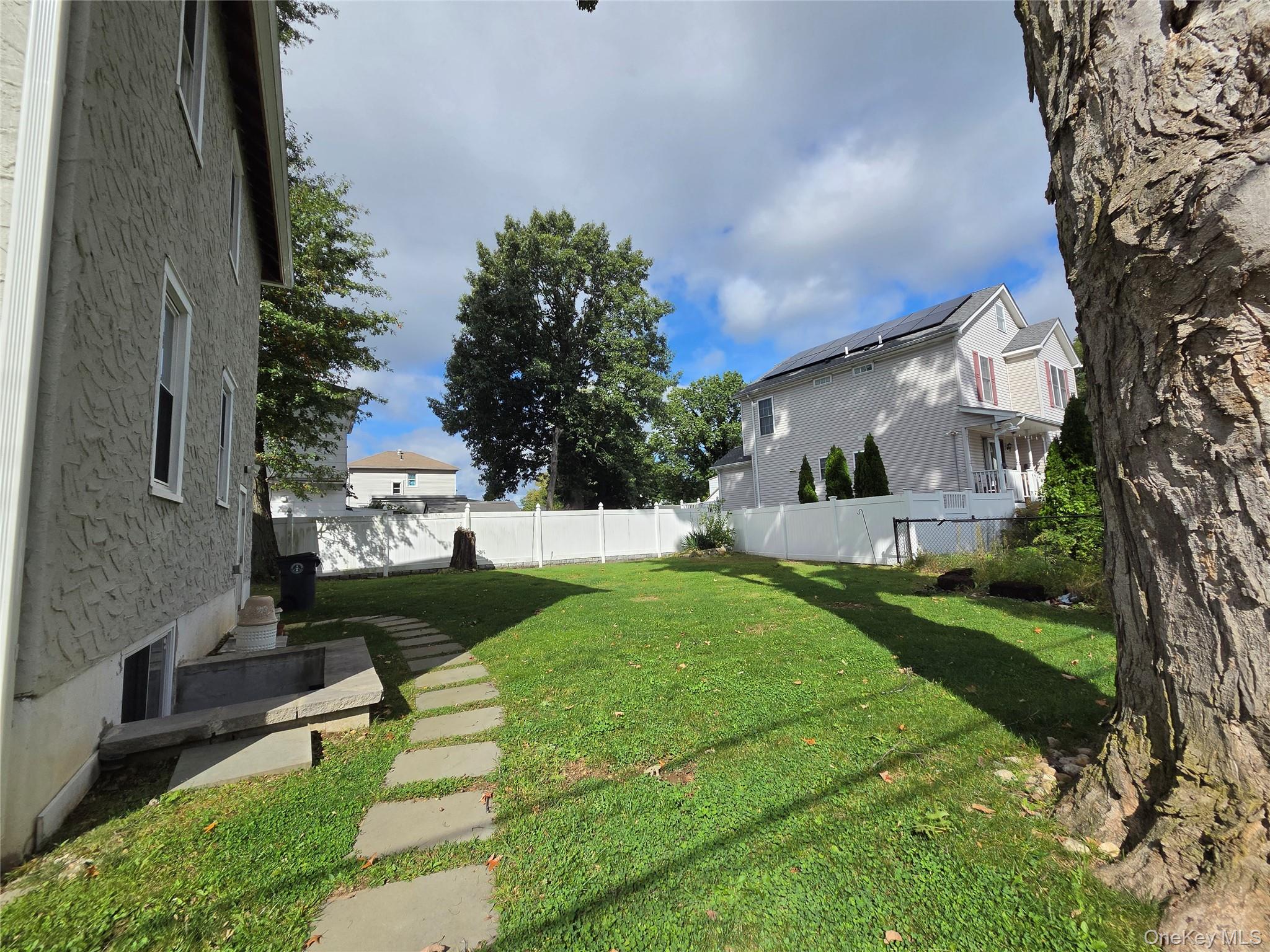 56 Riverdale Avenue, Unit 2 photo 18