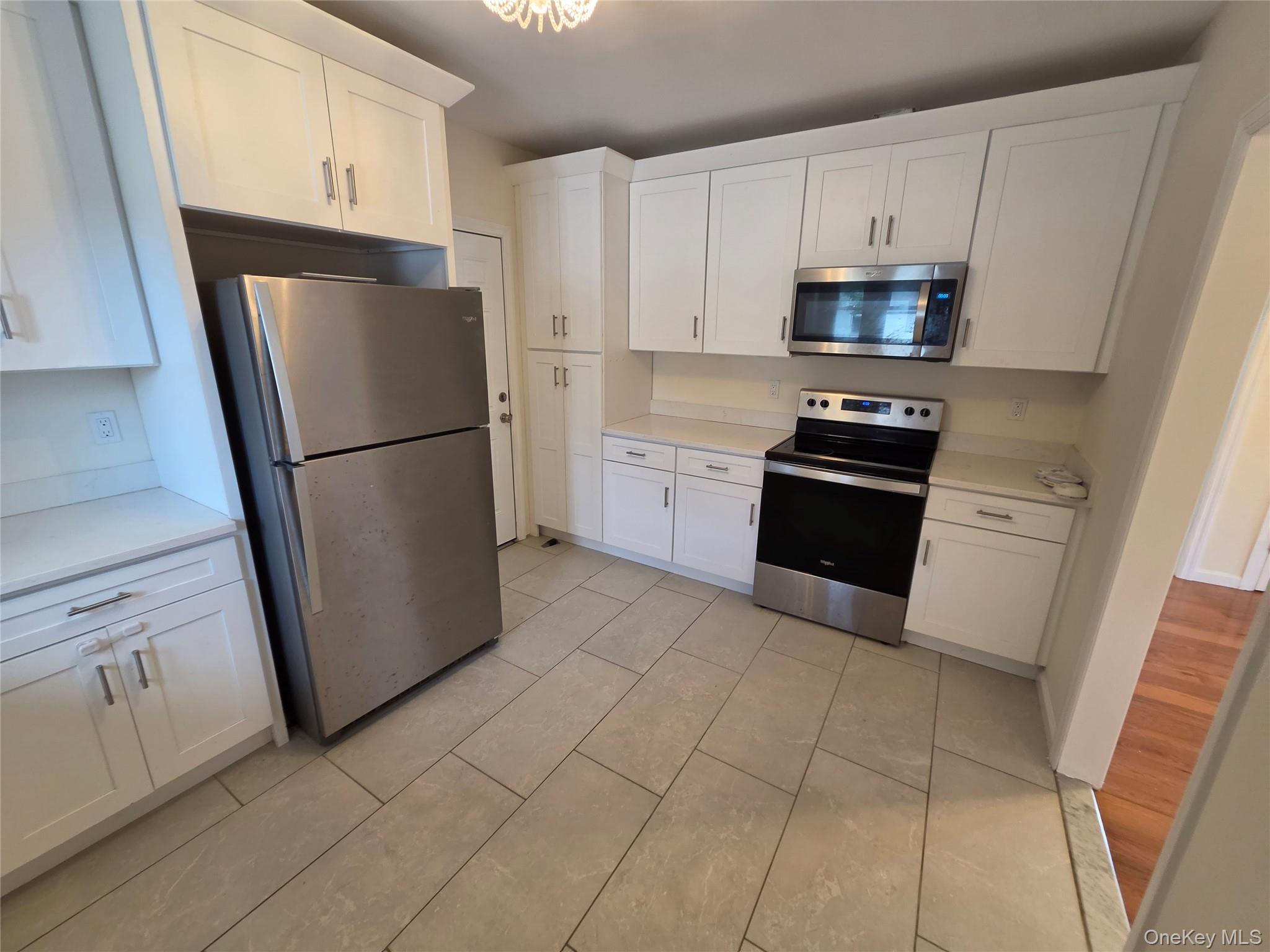 56 Riverdale Avenue, Unit 2 photo 6
