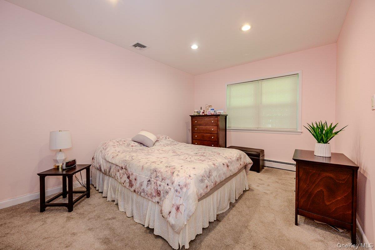 2549 Jerusalem Avenue, Unit 2R photo 9