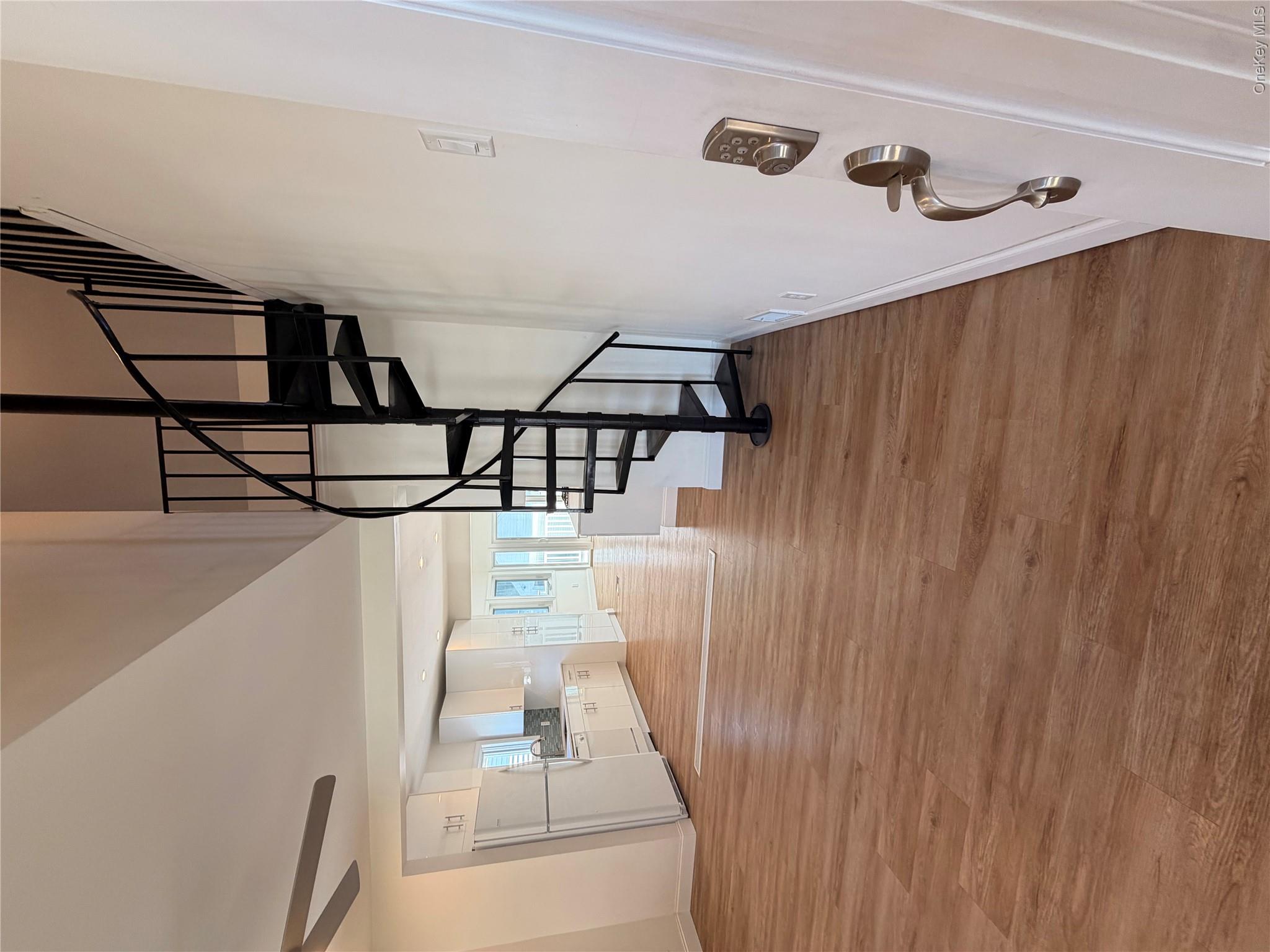 8 Michel Avenue – For Rent photo 6