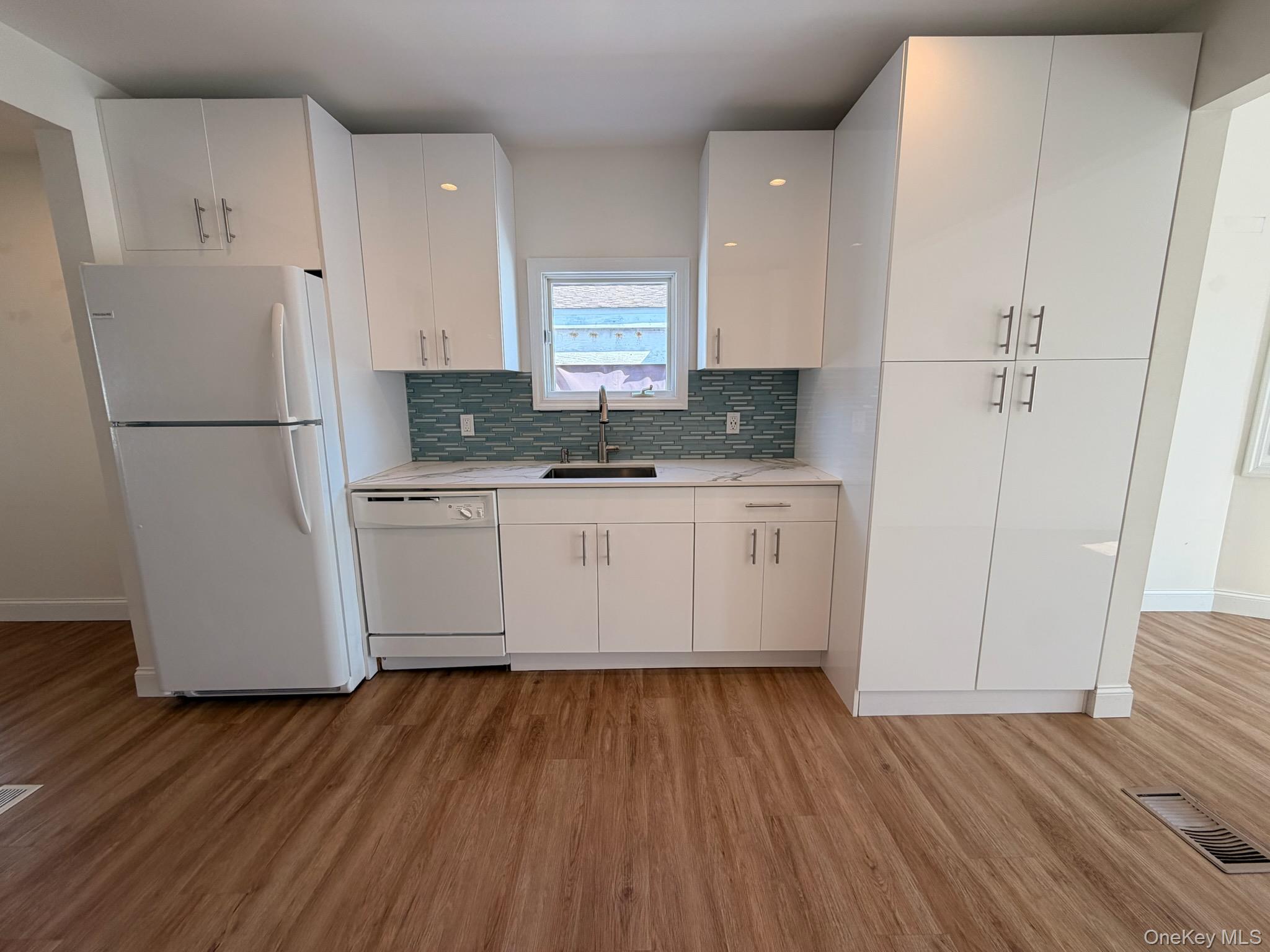 8 Michel Avenue – For Rent photo 25