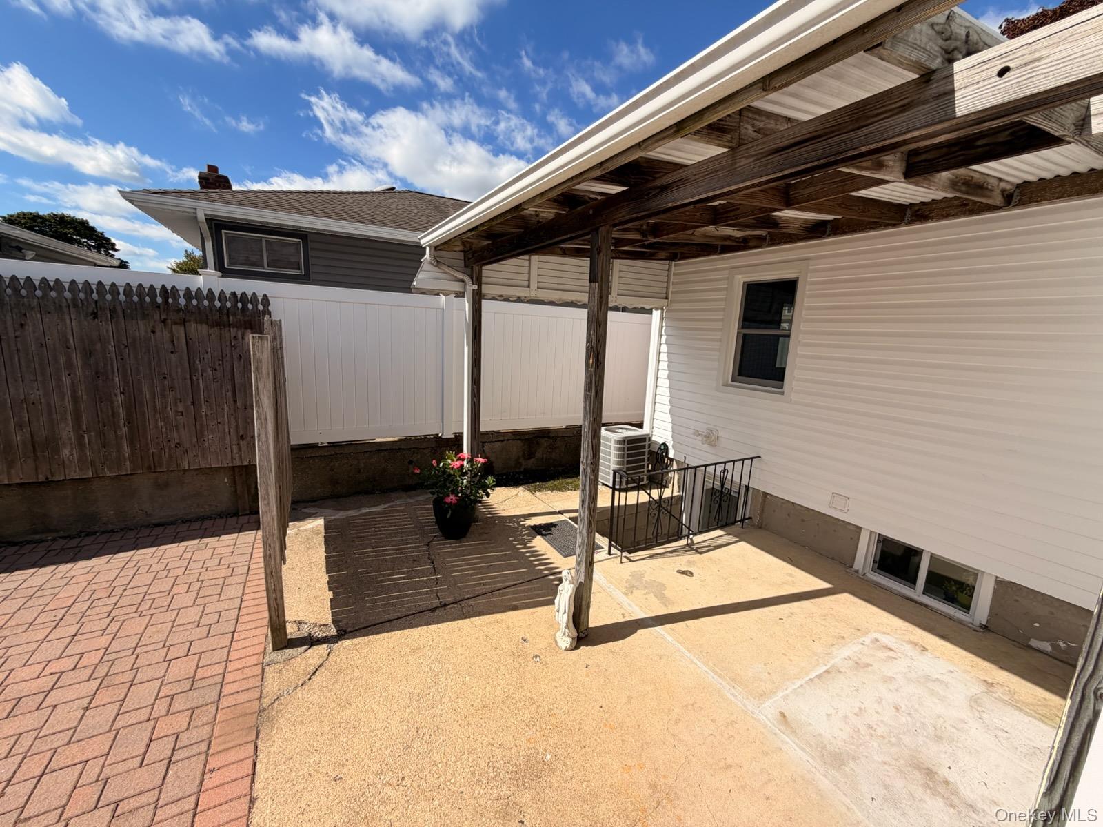 8 Michel Avenue – For Rent photo 32