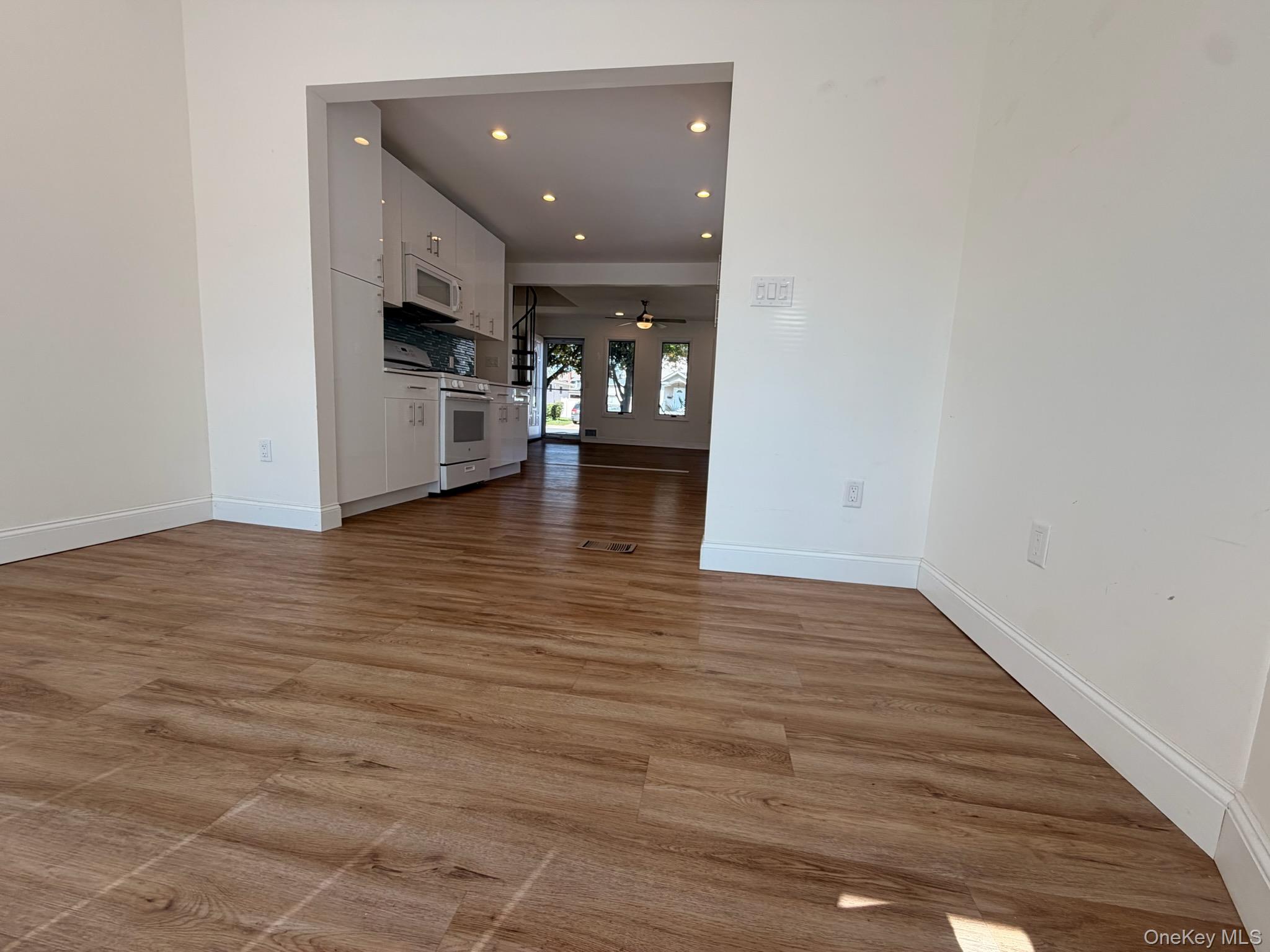 8 Michel Avenue – For Rent photo 14