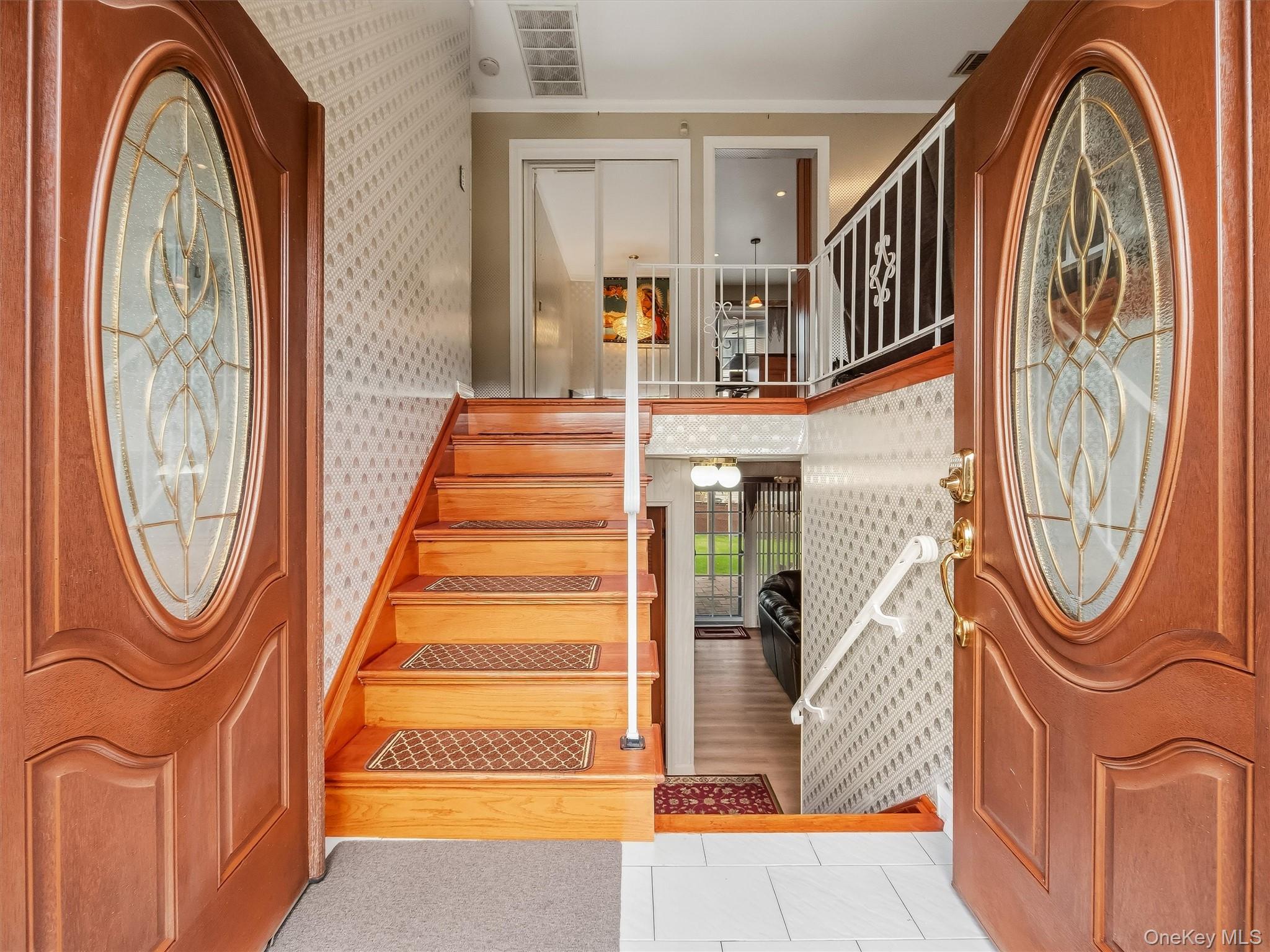 8 Carl Court – For Sale photo 3