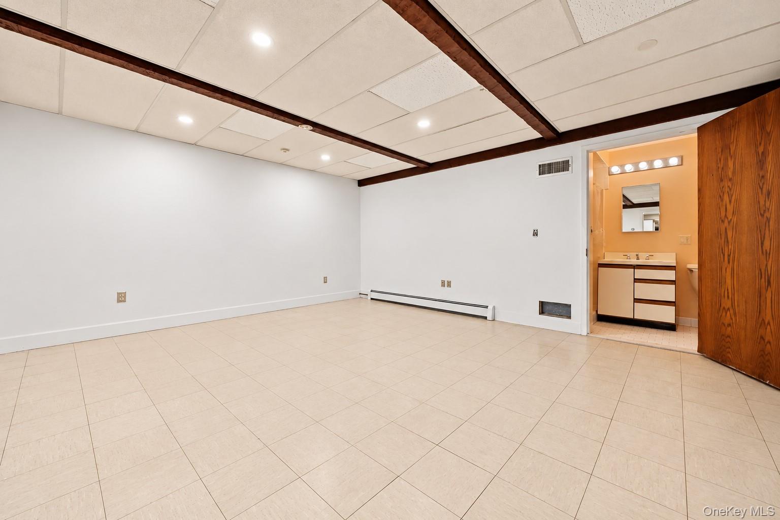 41 Park Lane – For Sale photo 27