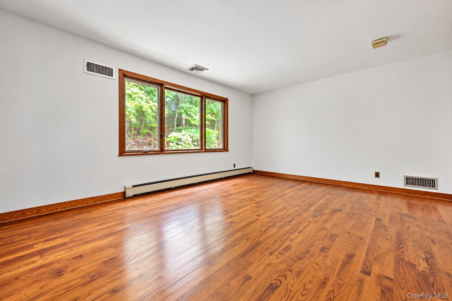 41 Park Lane – For Sale photo 20