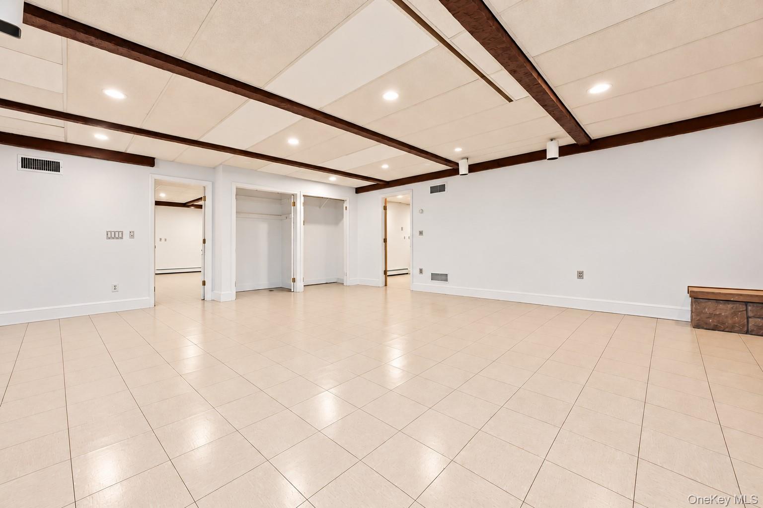 41 Park Lane – For Sale photo 22