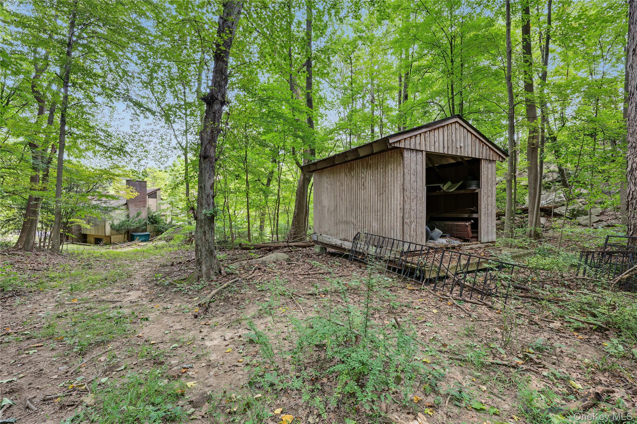 41 Park Lane – For Sale photo 32