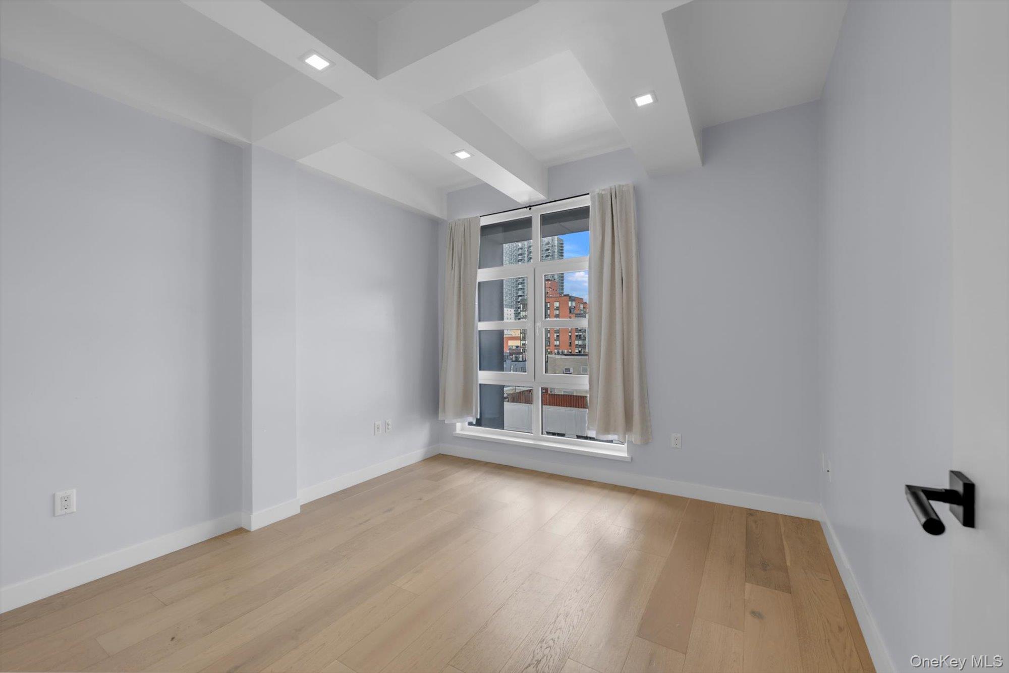 5-33 48th Avenue, Unit 6A photo 9