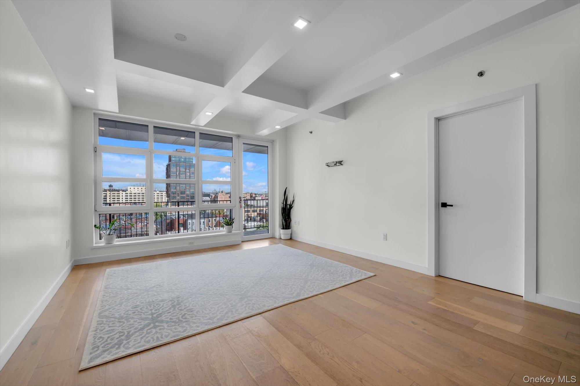 5-33 48th Avenue, Unit 6A photo 2