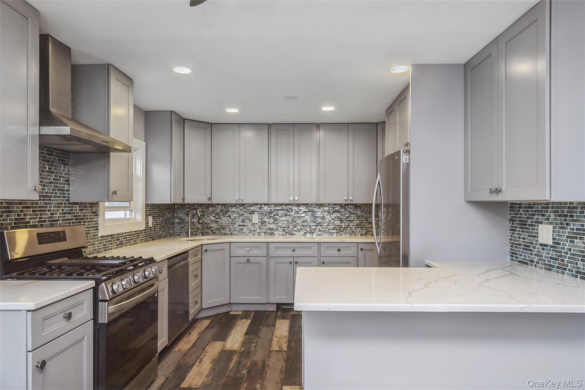 31 E June Street – For Sale photo 6