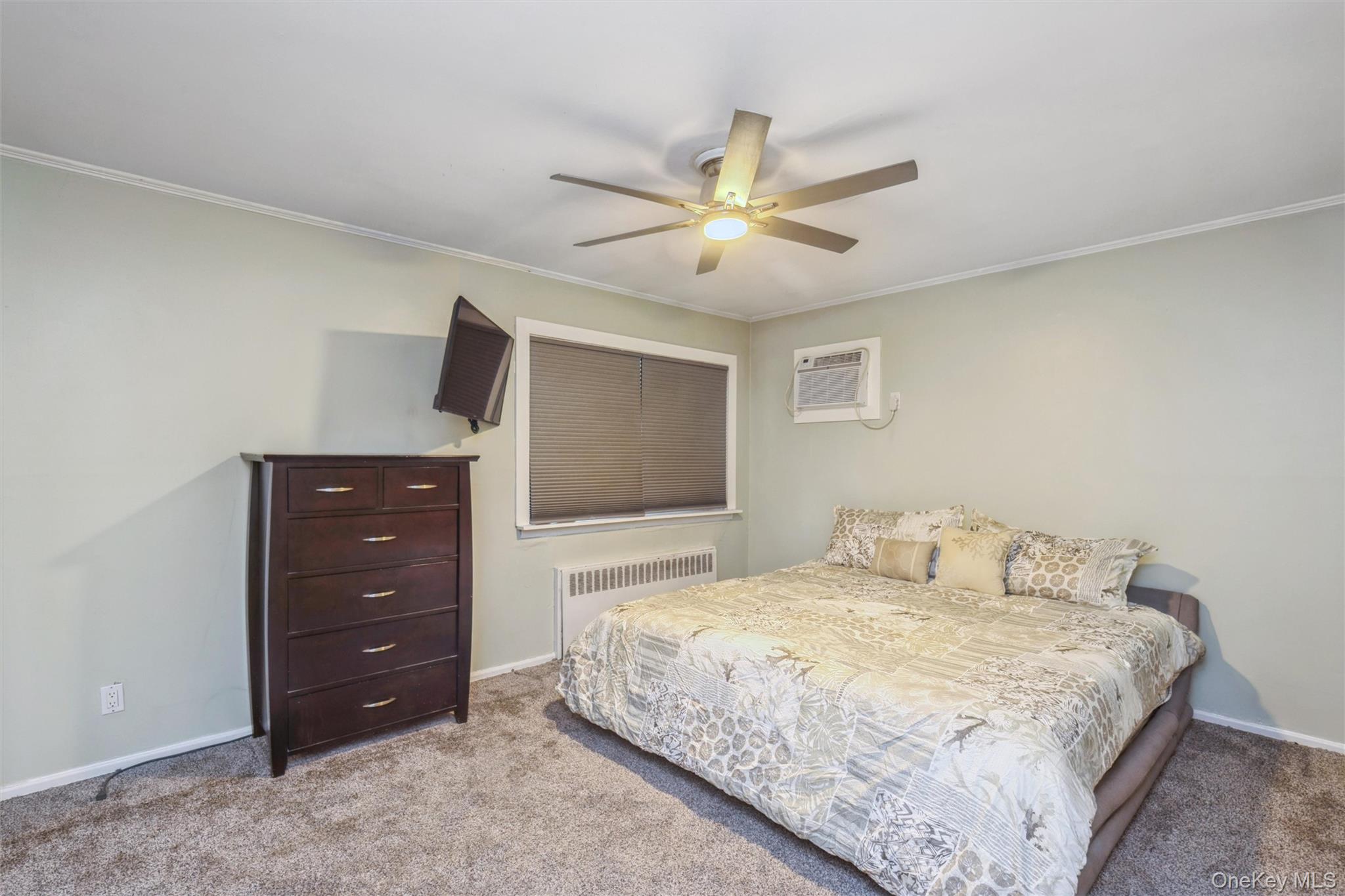 31 E June Street – For Sale photo 13