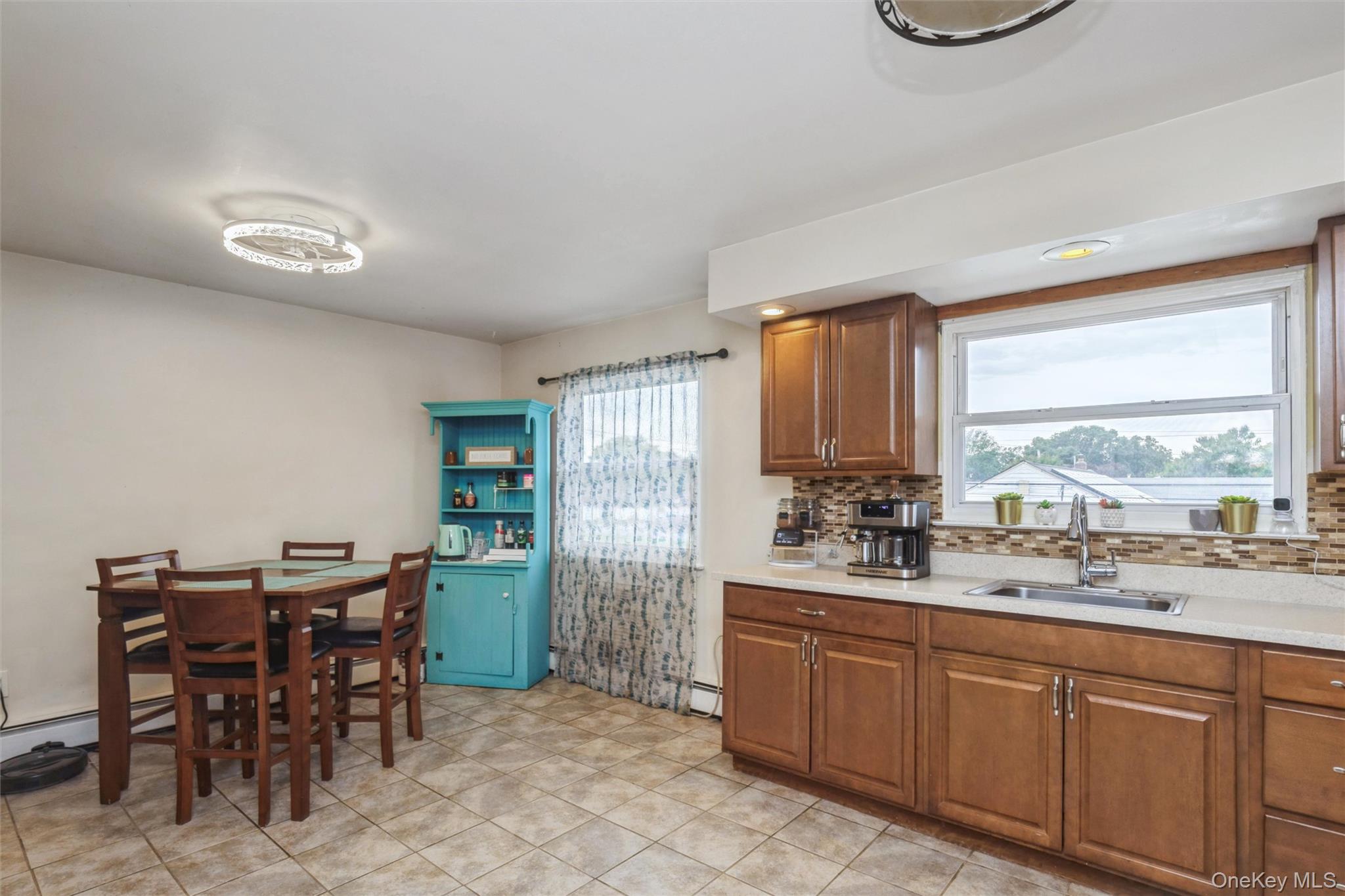 31 E June Street – For Sale photo 20