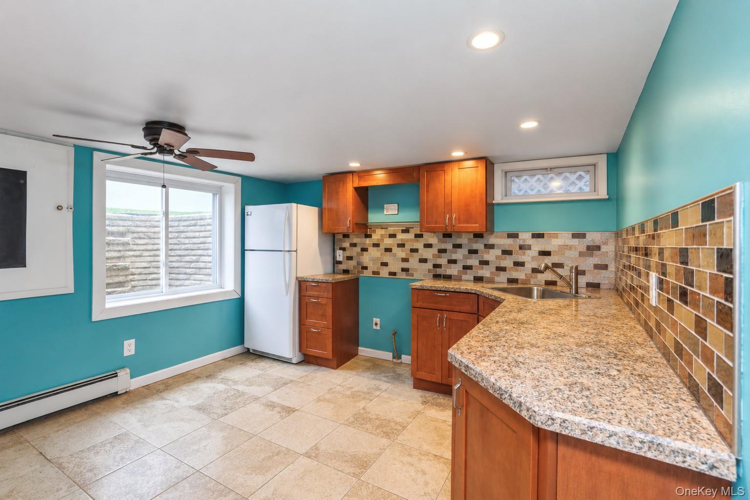 31 E June Street – For Sale photo 27