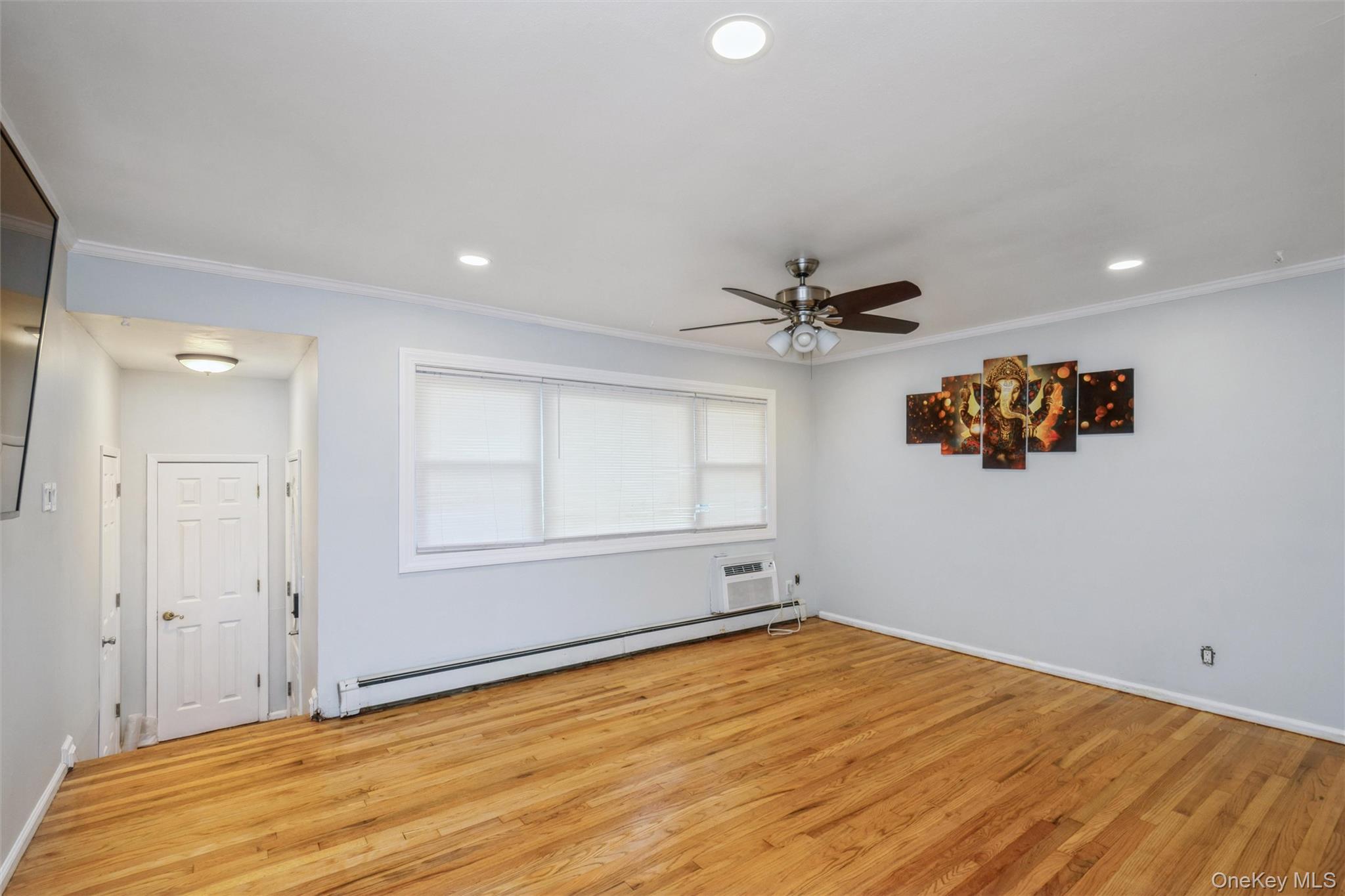 31 E June Street – For Sale photo 10