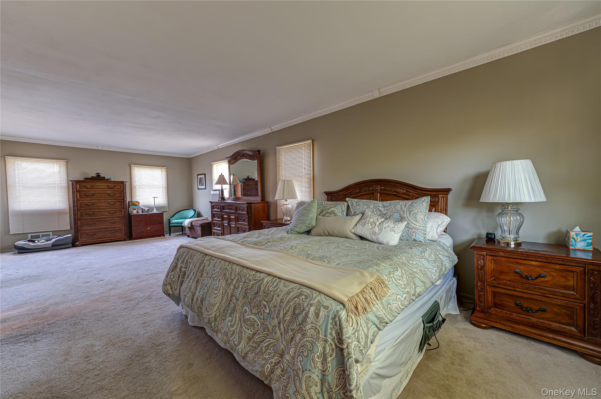 20 Evon Drive SW – For Sale photo 13