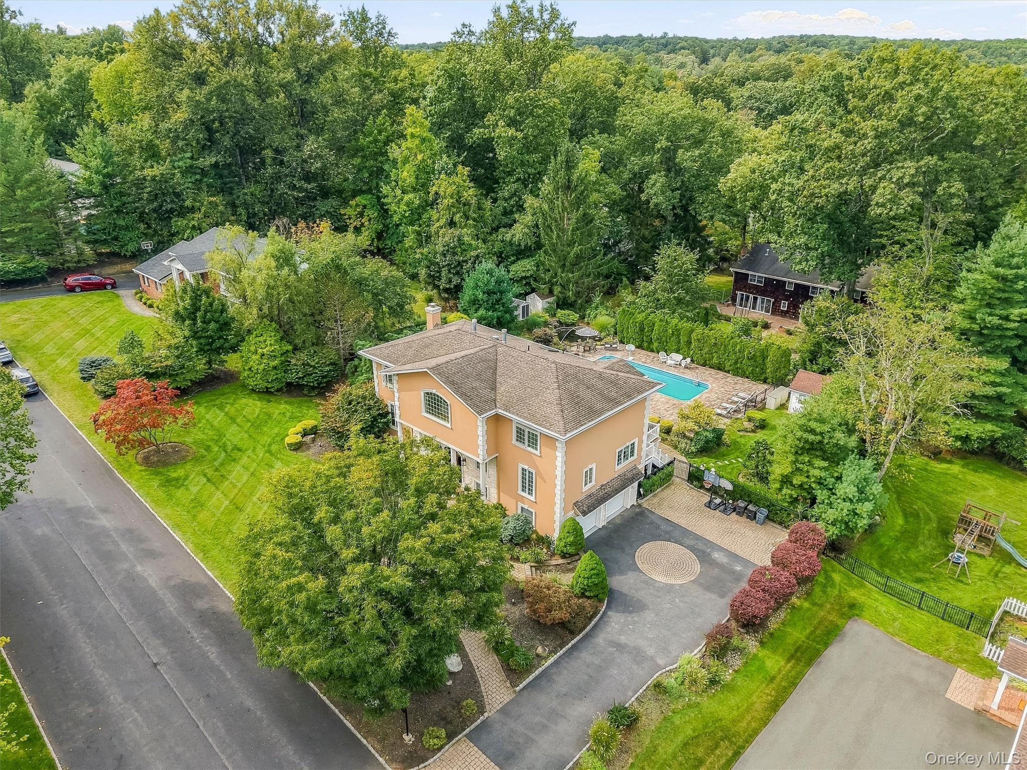 22 Beaumont Drive – For Sale photo 2