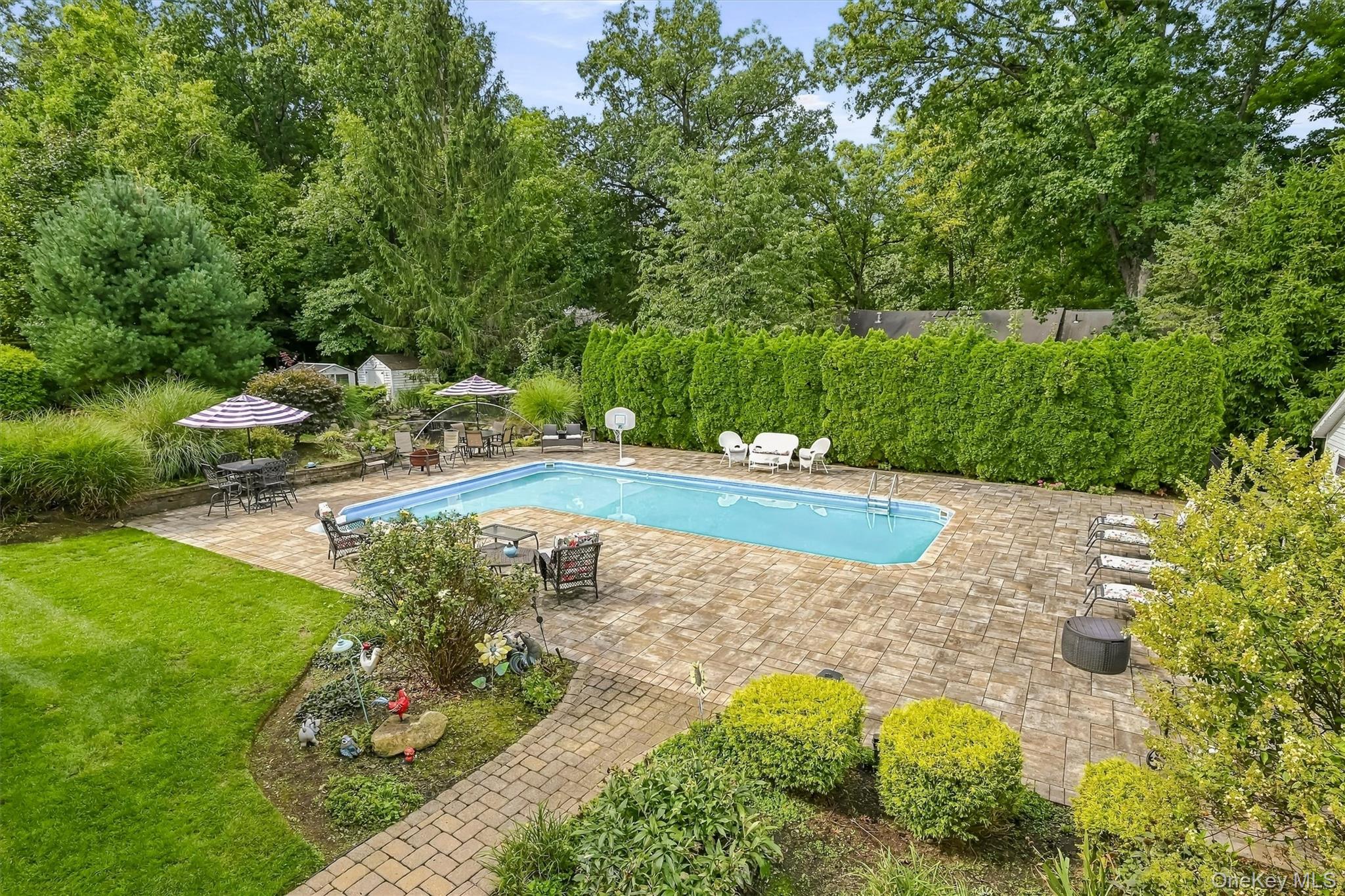 22 Beaumont Drive – For Sale photo 40