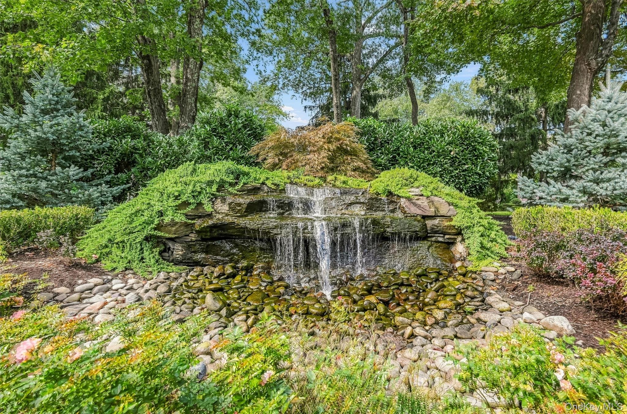 22 Beaumont Drive – For Sale photo 44