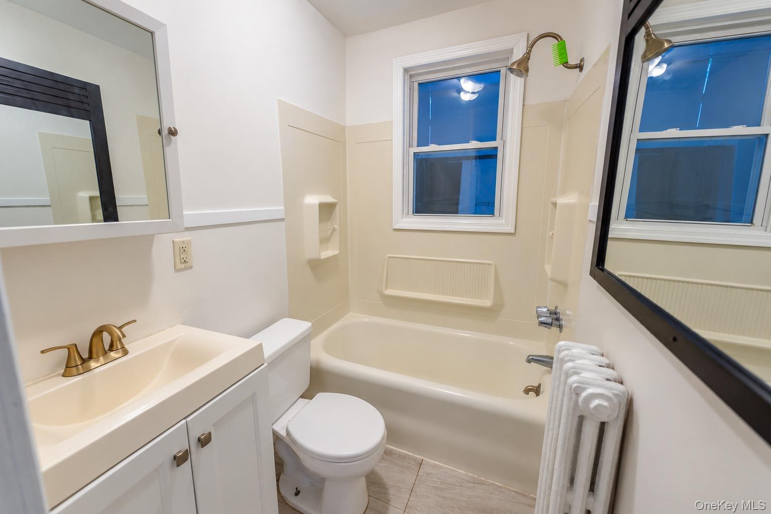 364 Ashford Avenue, Unit 1E photo 5