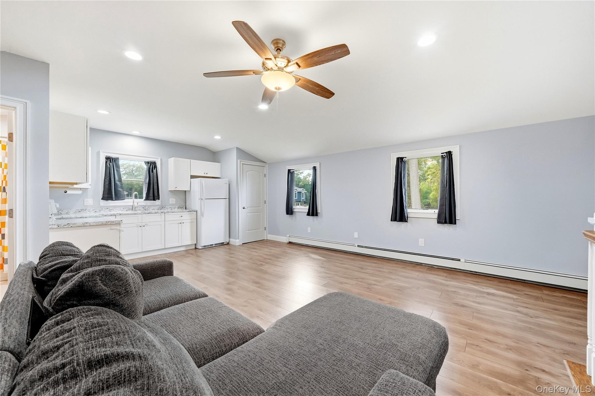 248 Bayview Avenue – For Rent photo 4