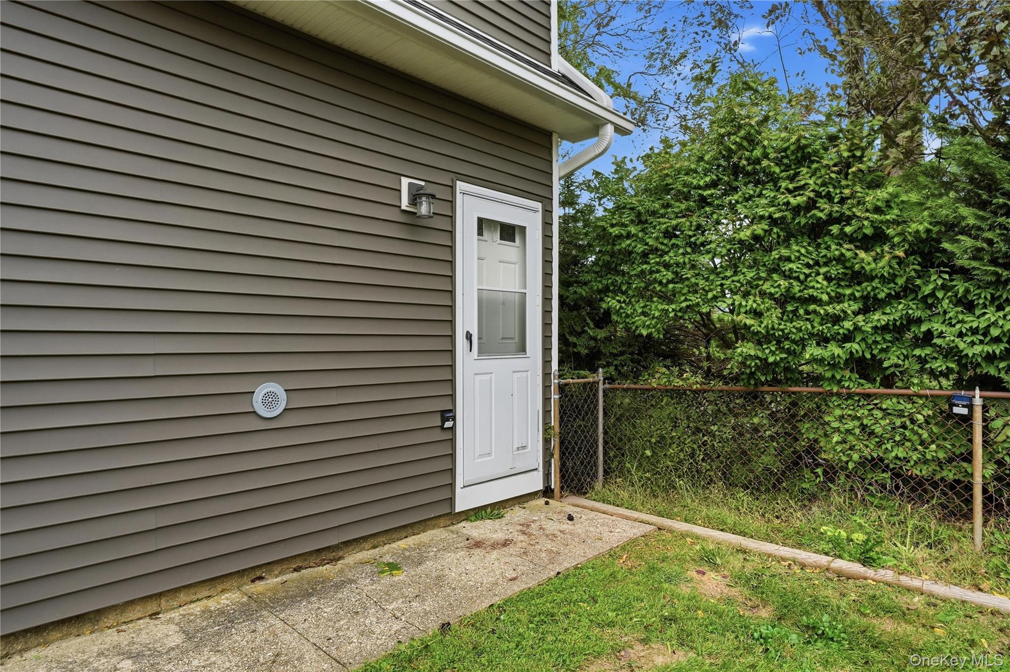 248 Bayview Avenue – For Rent photo 12