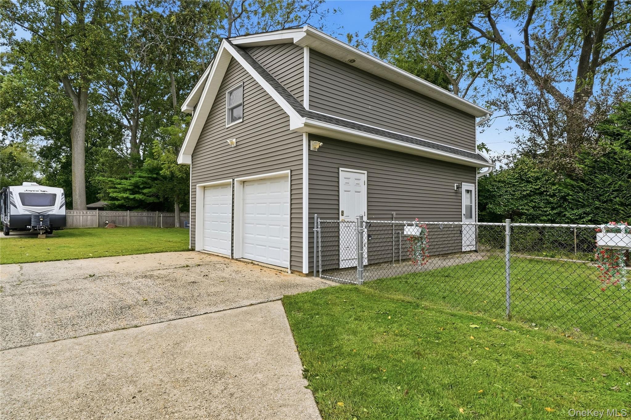 248 Bayview Avenue – For Rent photo 13
