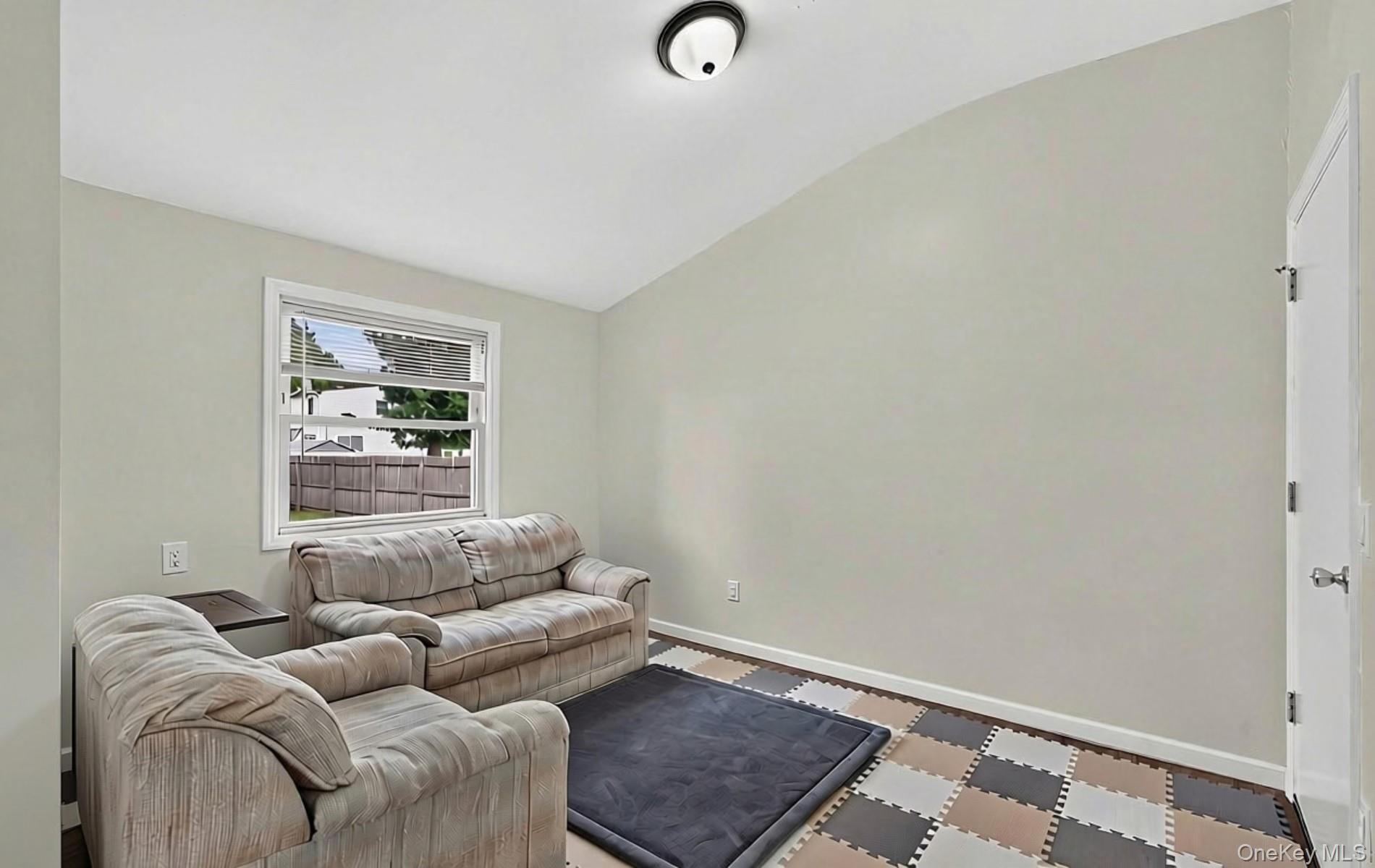 368 Randall Road – For Sale photo 12