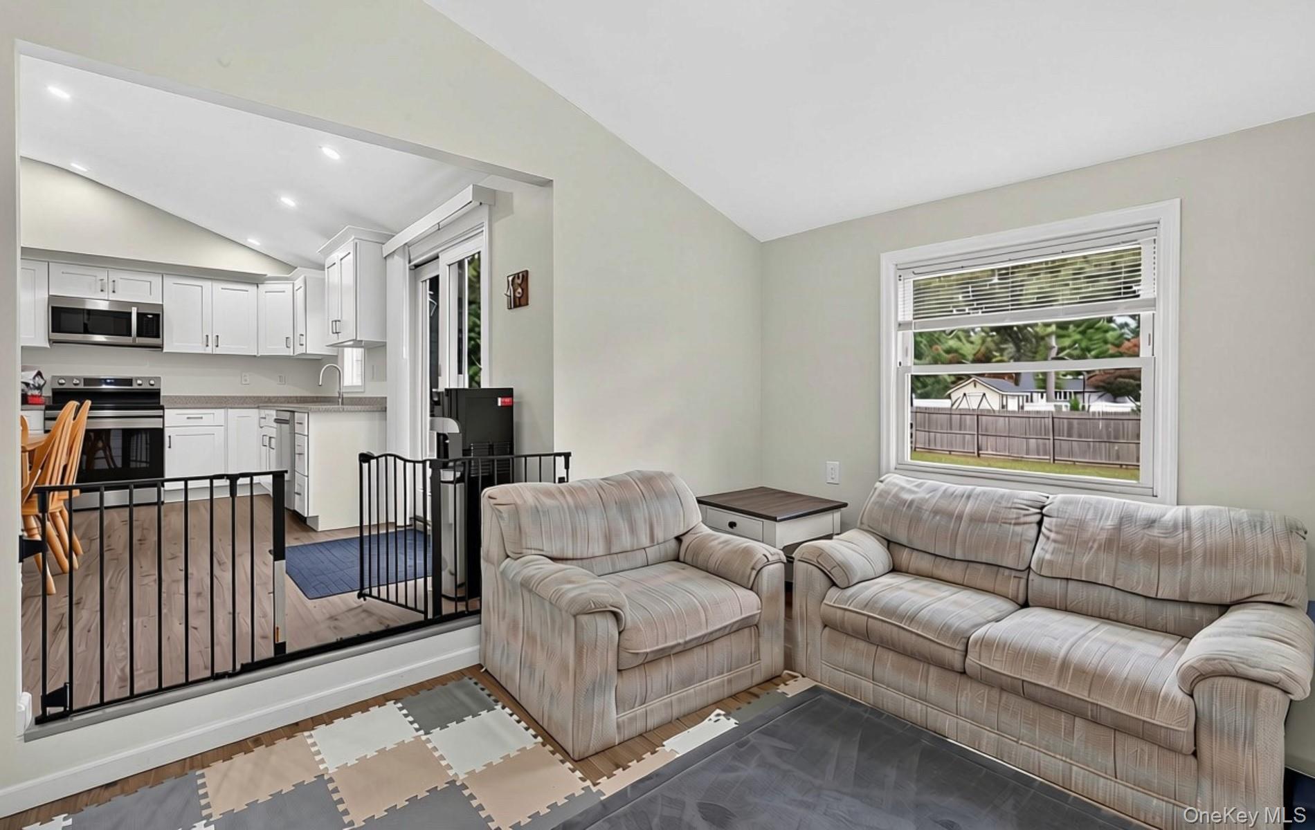 368 Randall Road – For Sale photo 11