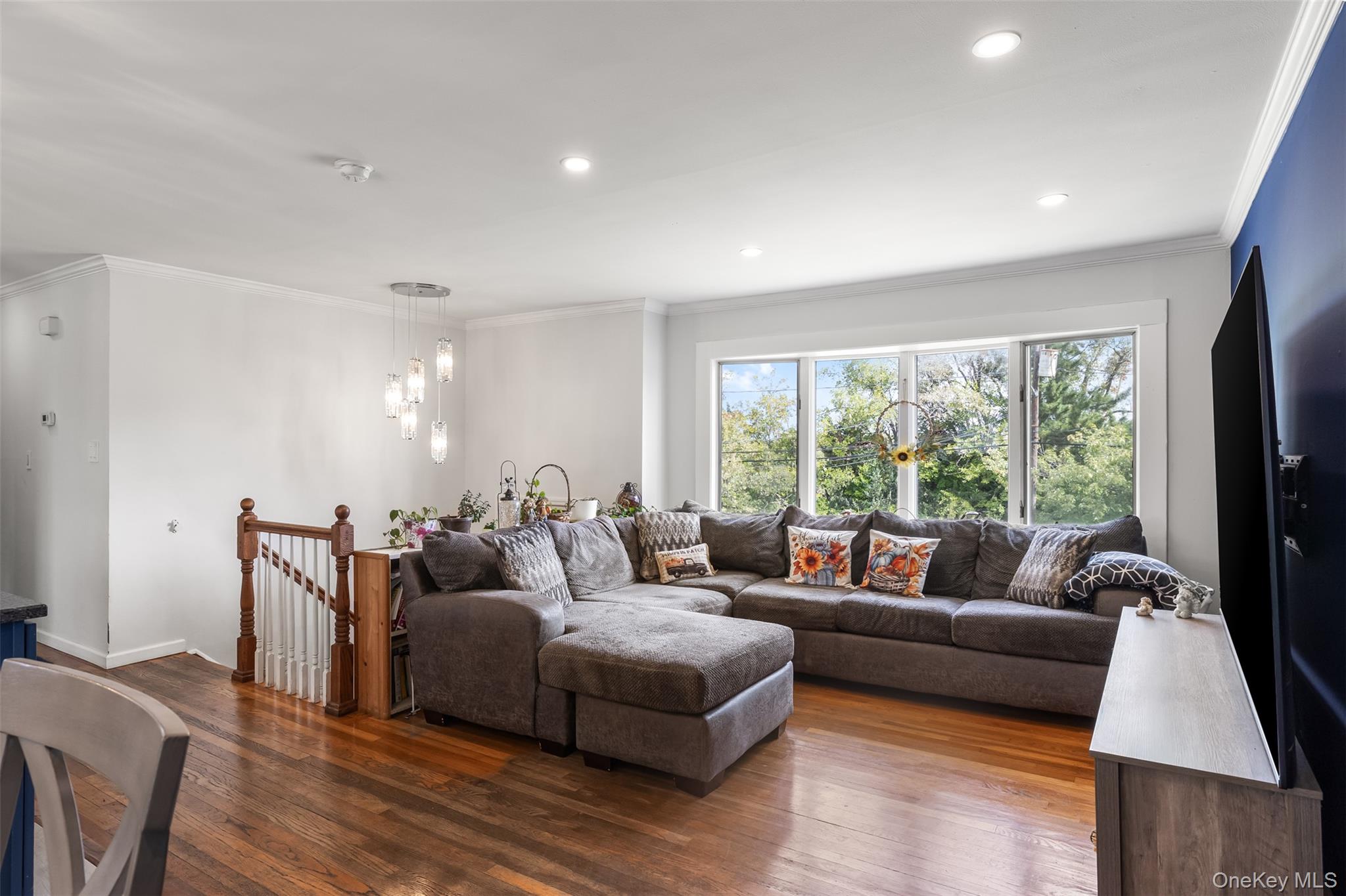 121 W Lake Drive – For Sale photo 5