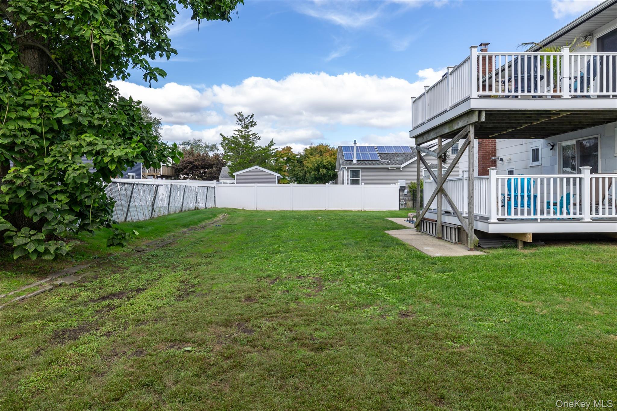 121 W Lake Drive – For Sale photo 30