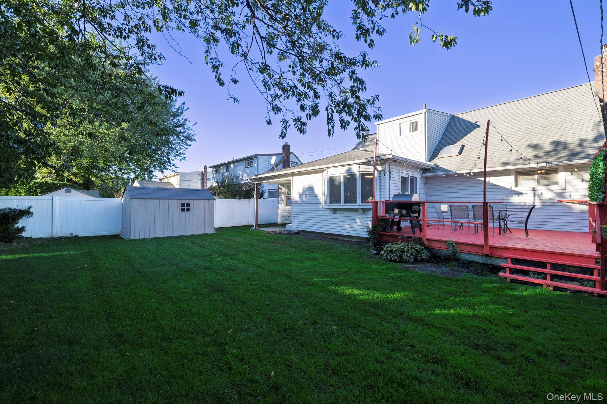 2066 Seaford Avenue – For Sale photo 27