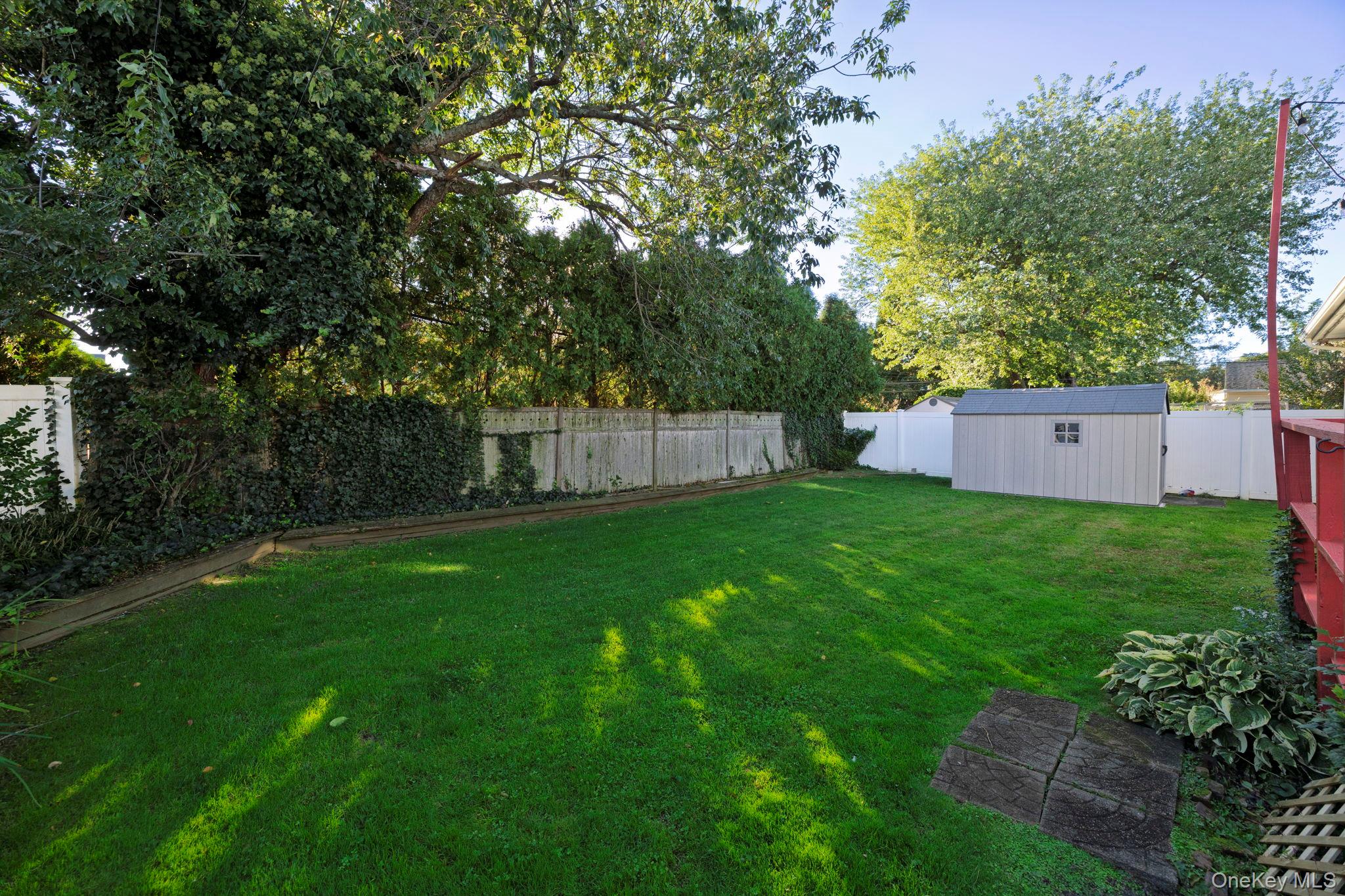2066 Seaford Avenue – For Sale photo 28