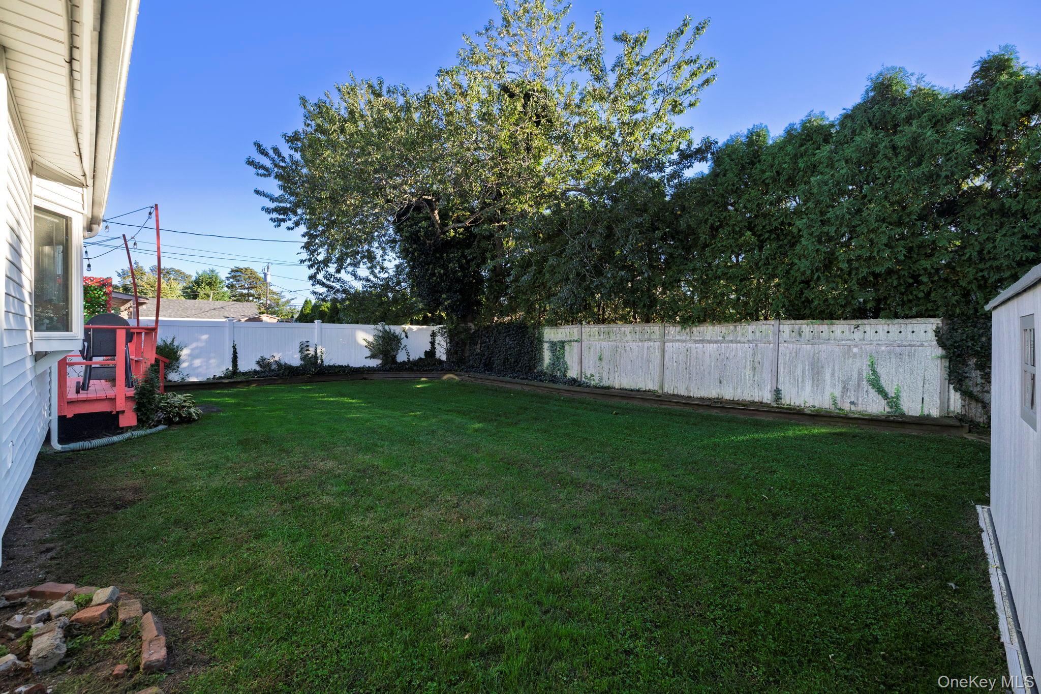 2066 Seaford Avenue – For Sale photo 30