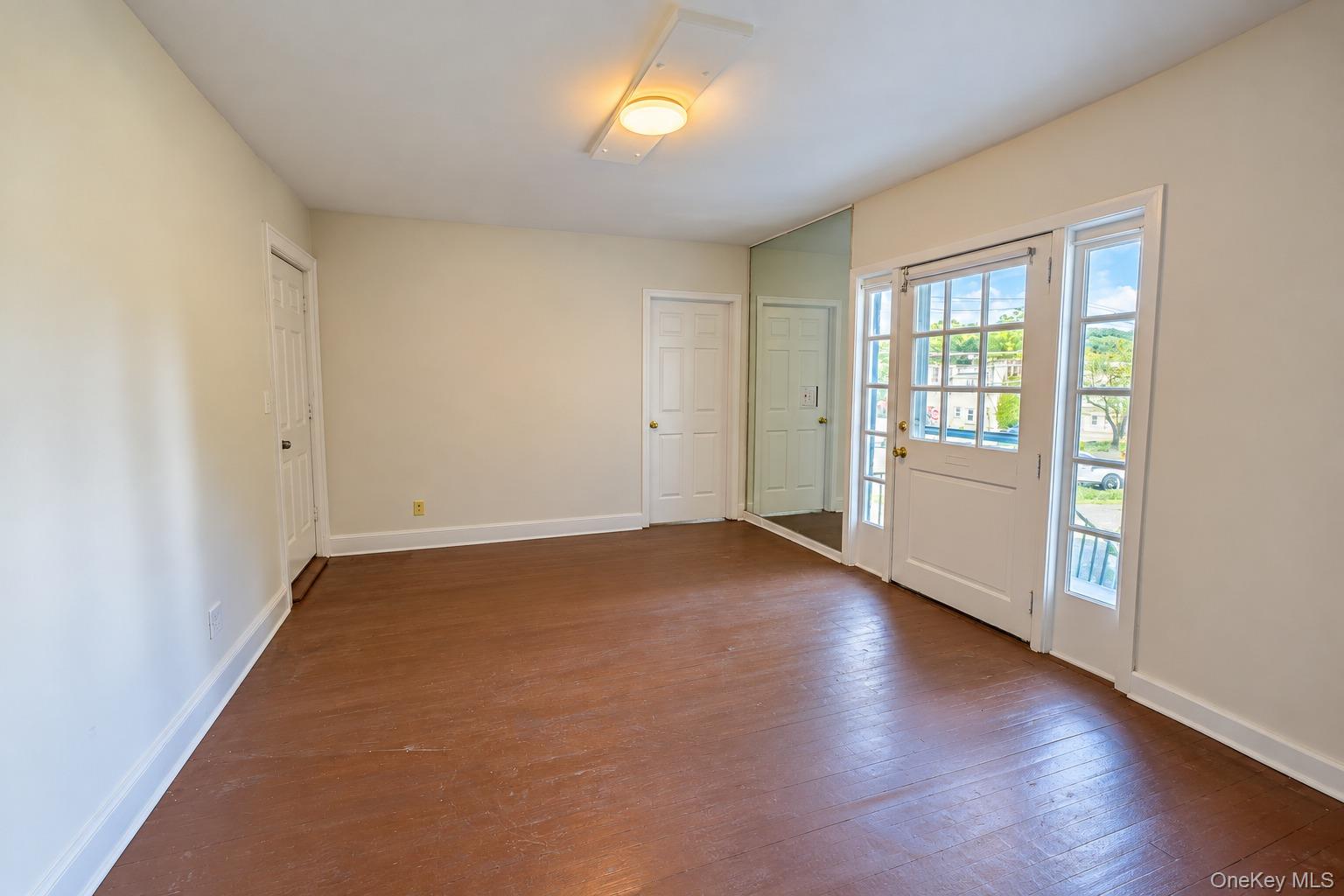 364 Ashford Avenue, Unit 1W photo 4