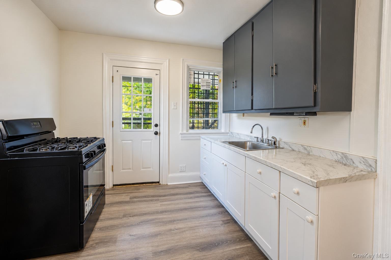 364 Ashford Avenue, Unit 1W